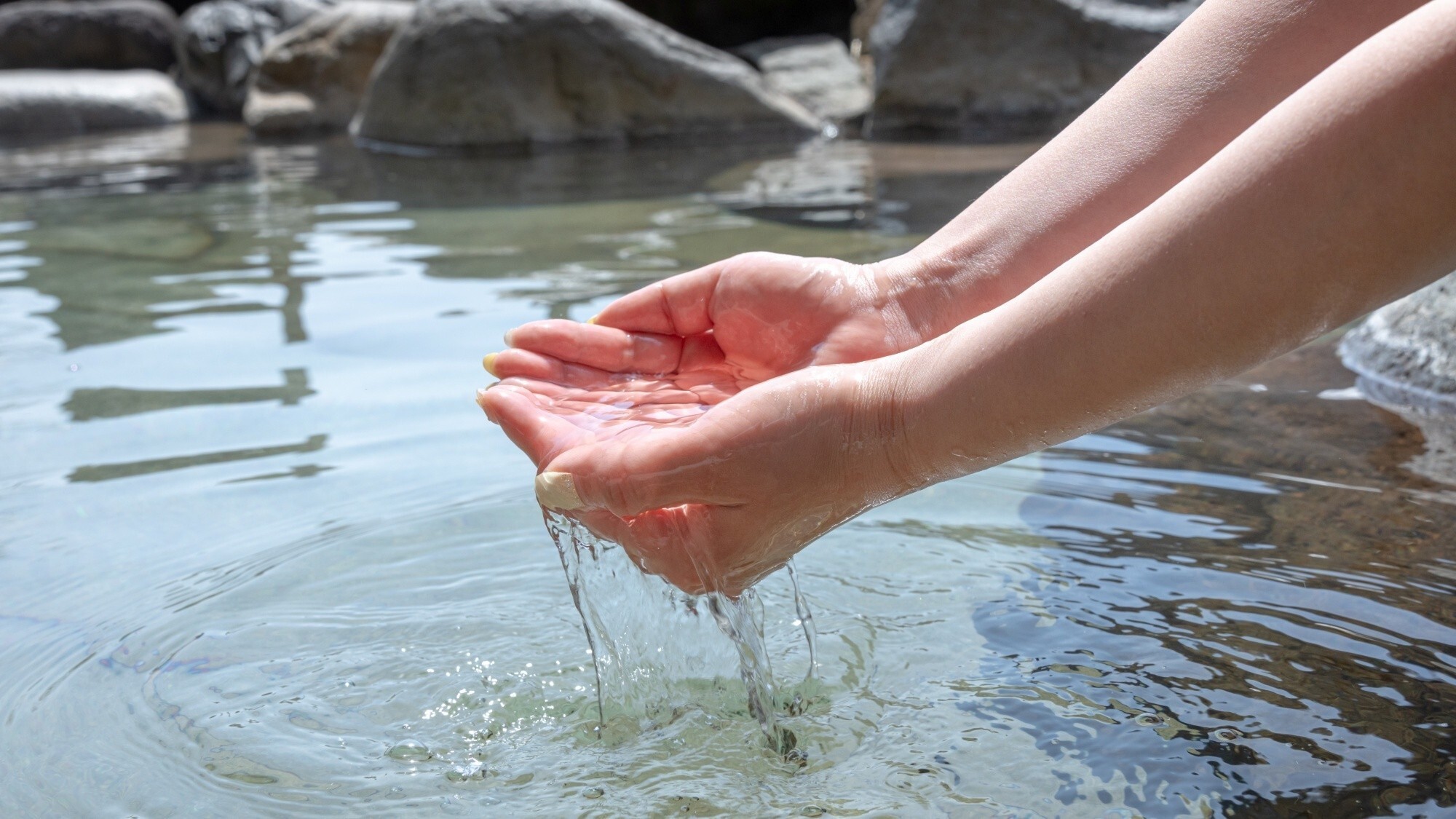 【泉質】銀山平公園に湧き出た源泉「庚申の湯」をお楽しみください。