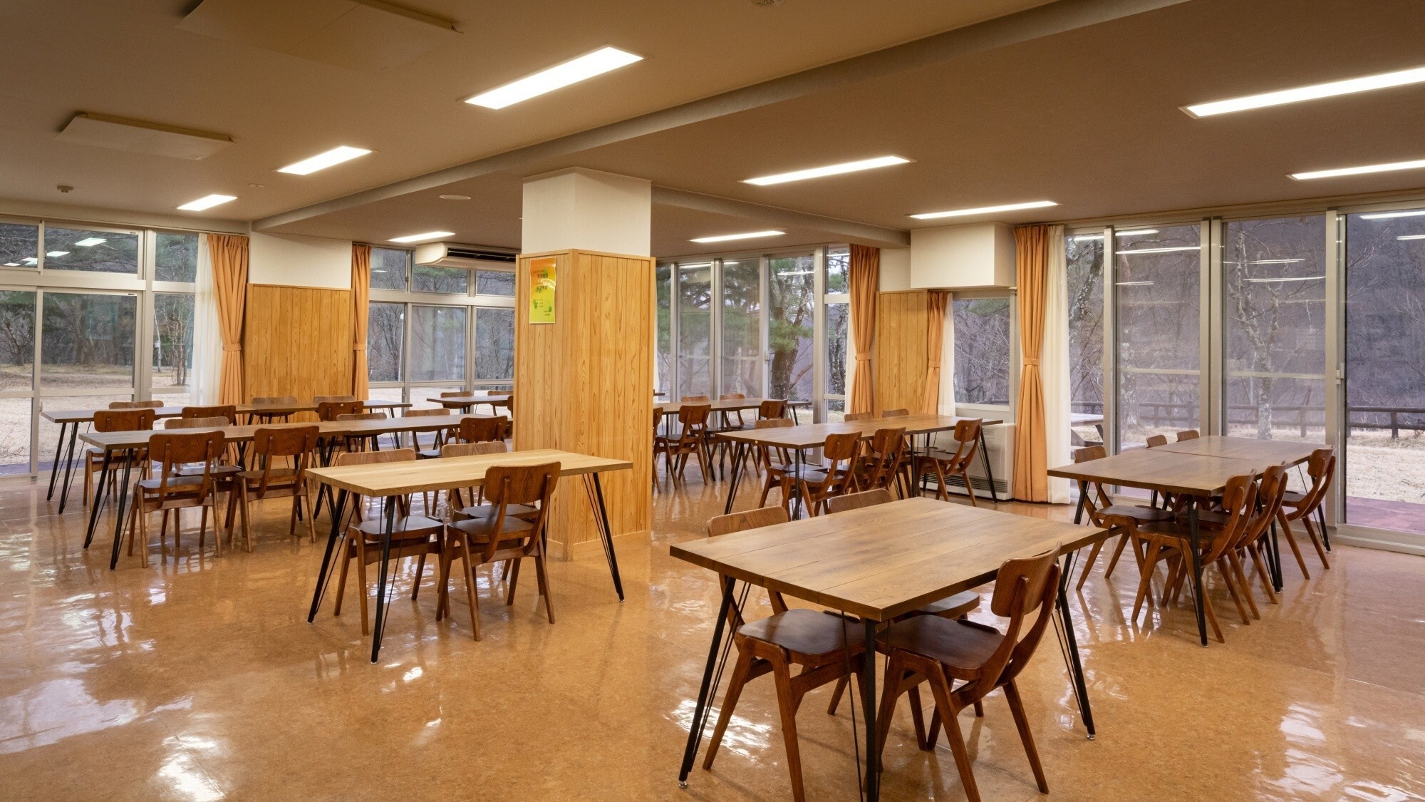 【食事処】朝食: 7:30 &ndash; 8:30　夕食: 18:00 &ndash; 20:00(LO19:30)