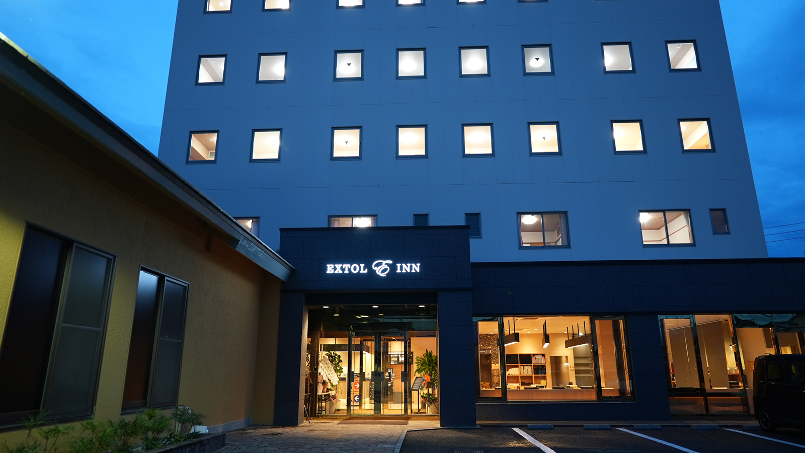 エクストールイン高松中央インター外観