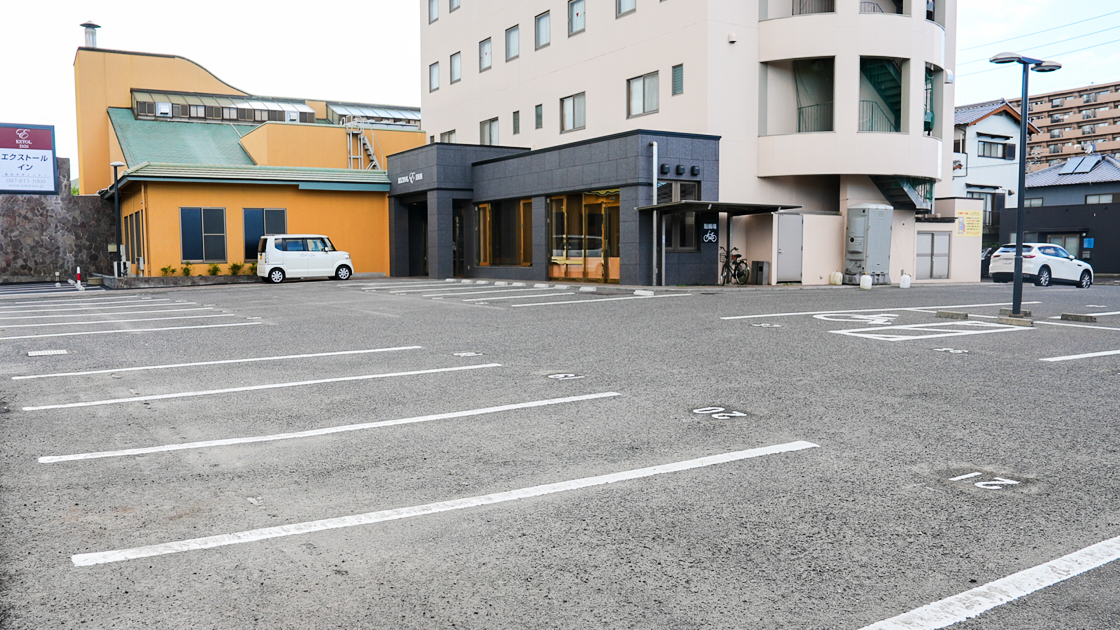 無料駐車場(先着50台)