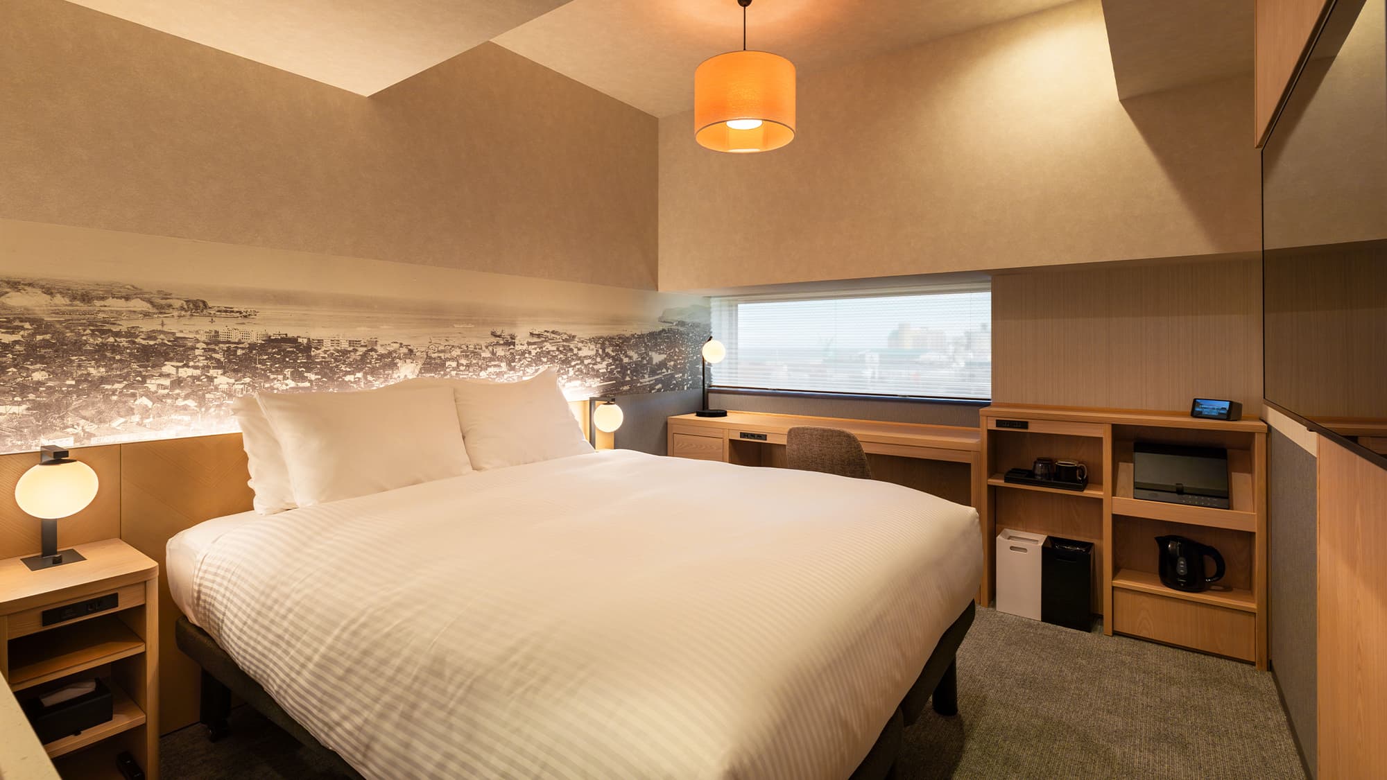 【ダブル】18平米／広々とした160cm幅のベッドが、快適な睡眠をお約束いたします