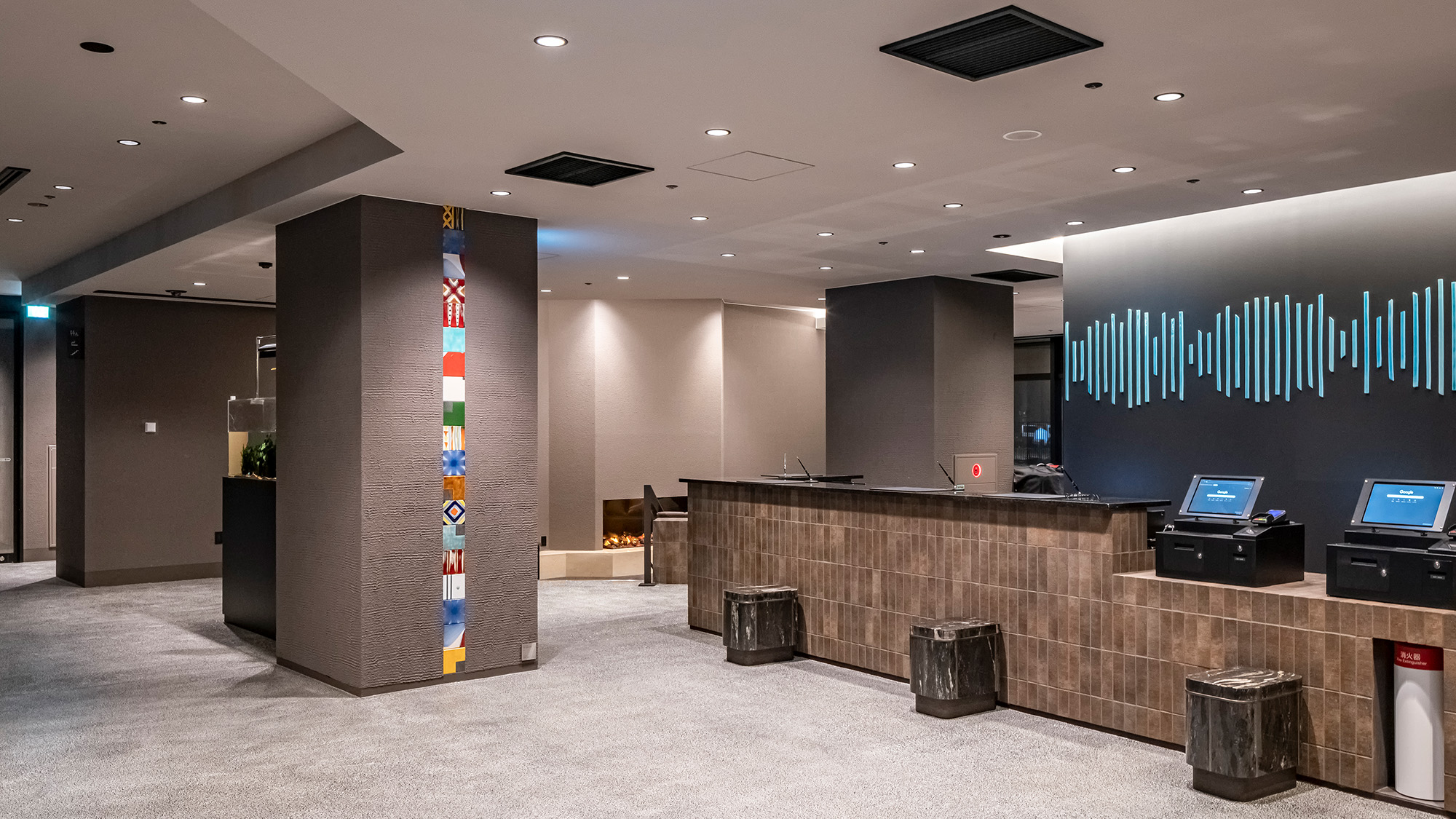 【フロント】＜1F＞