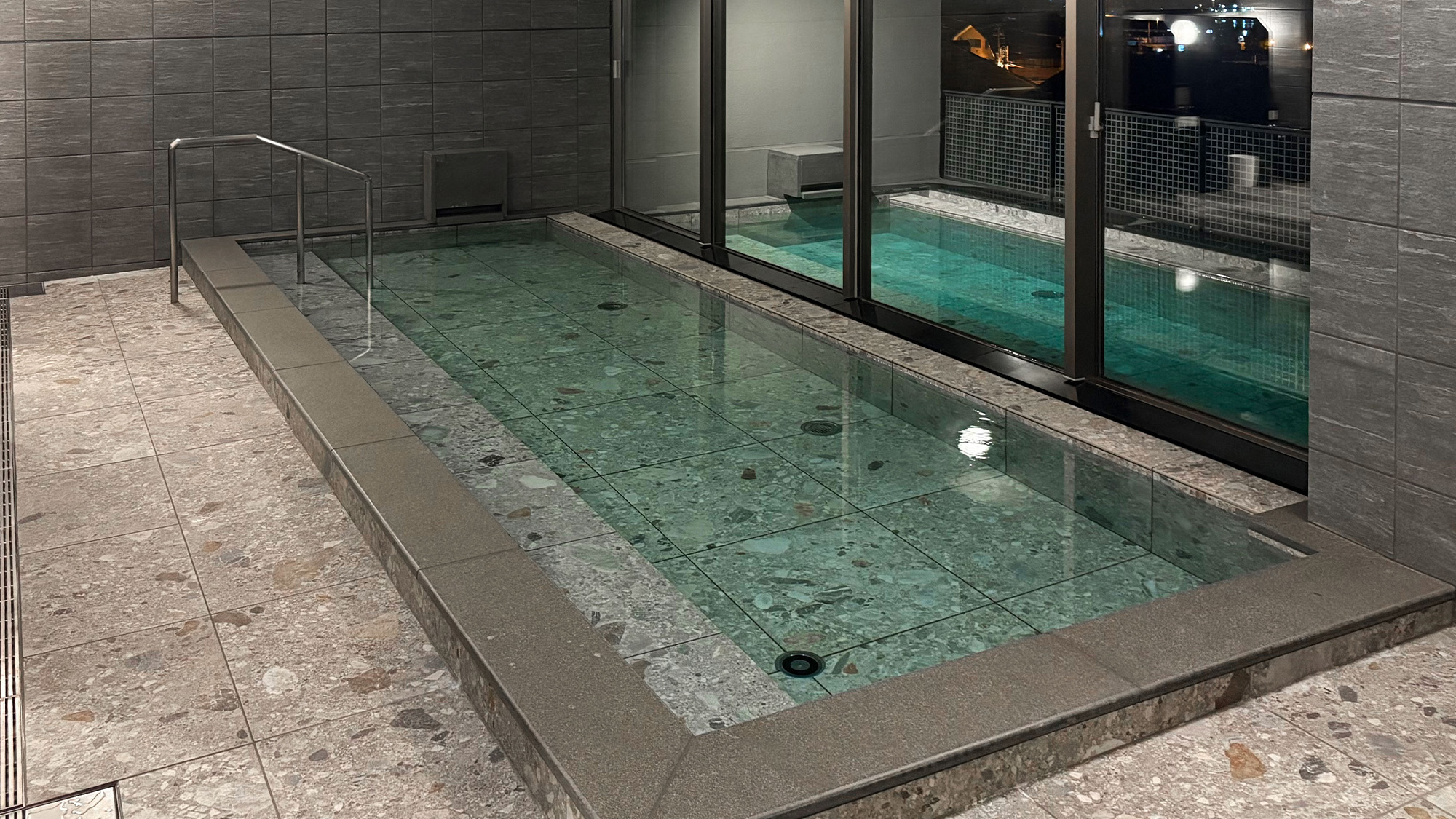 【大浴場】＜6F＞手足を伸ばして浸かれる広々とした大浴場でゆったりリラックス