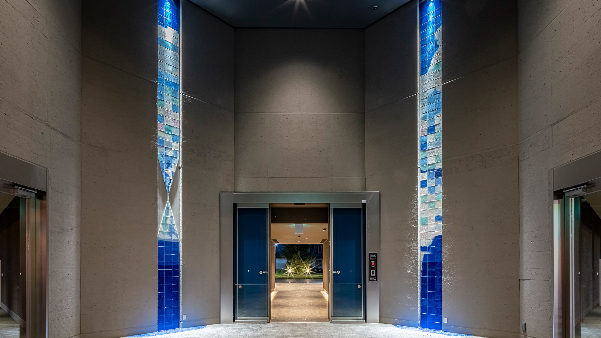 【エントランス】