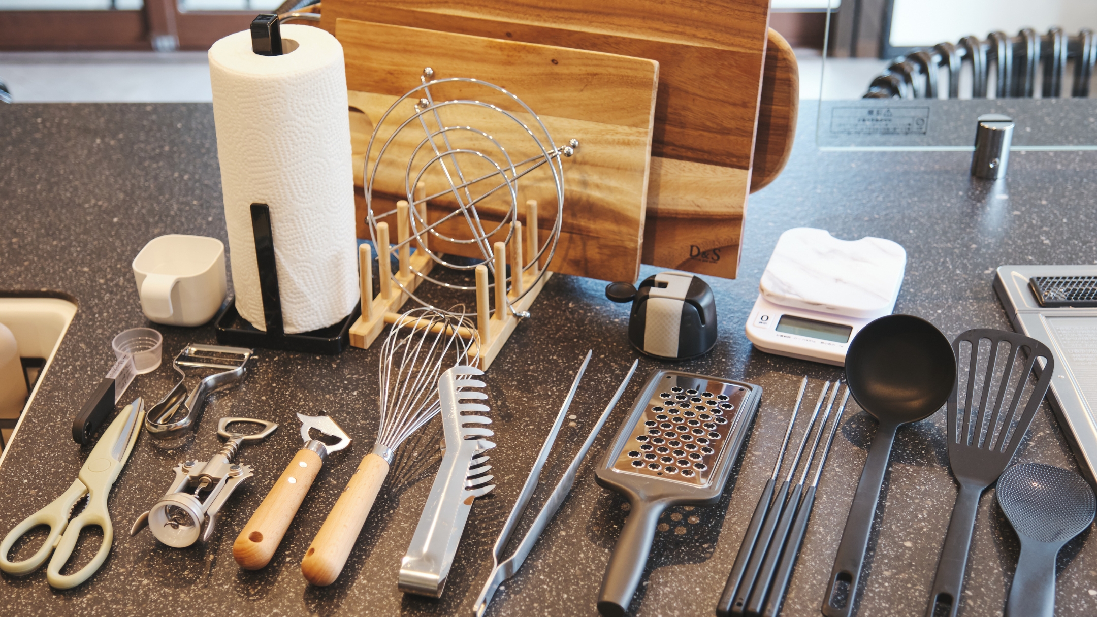 ・【豊富な調理器具】