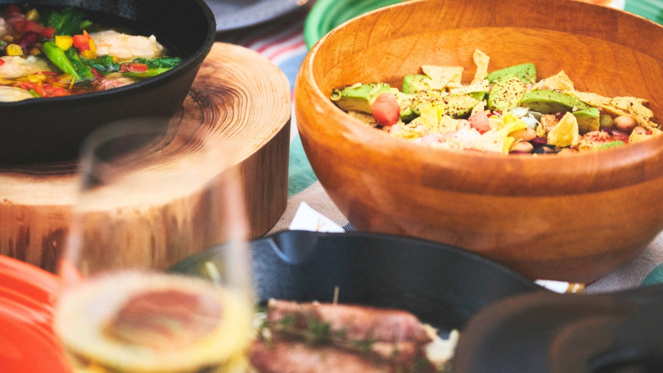 ・【テラスで料理を愉しむ】