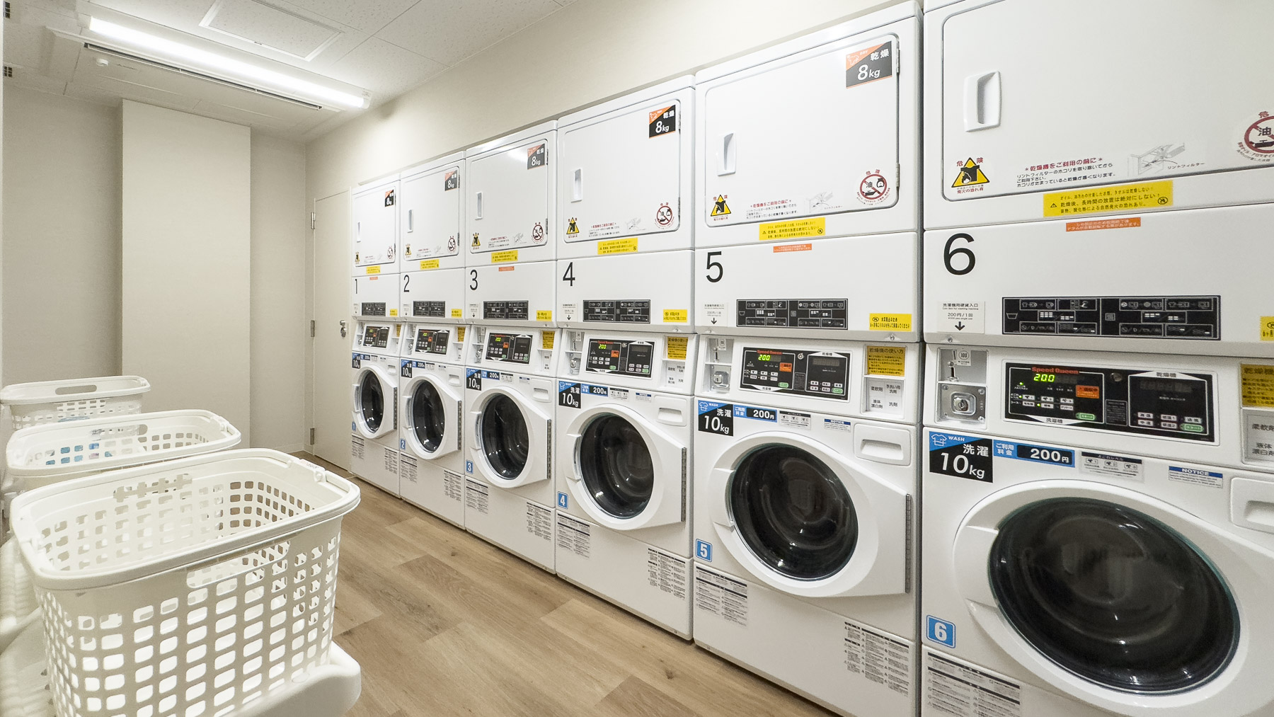 洗濯機・乾燥機を各6台ご用意しております