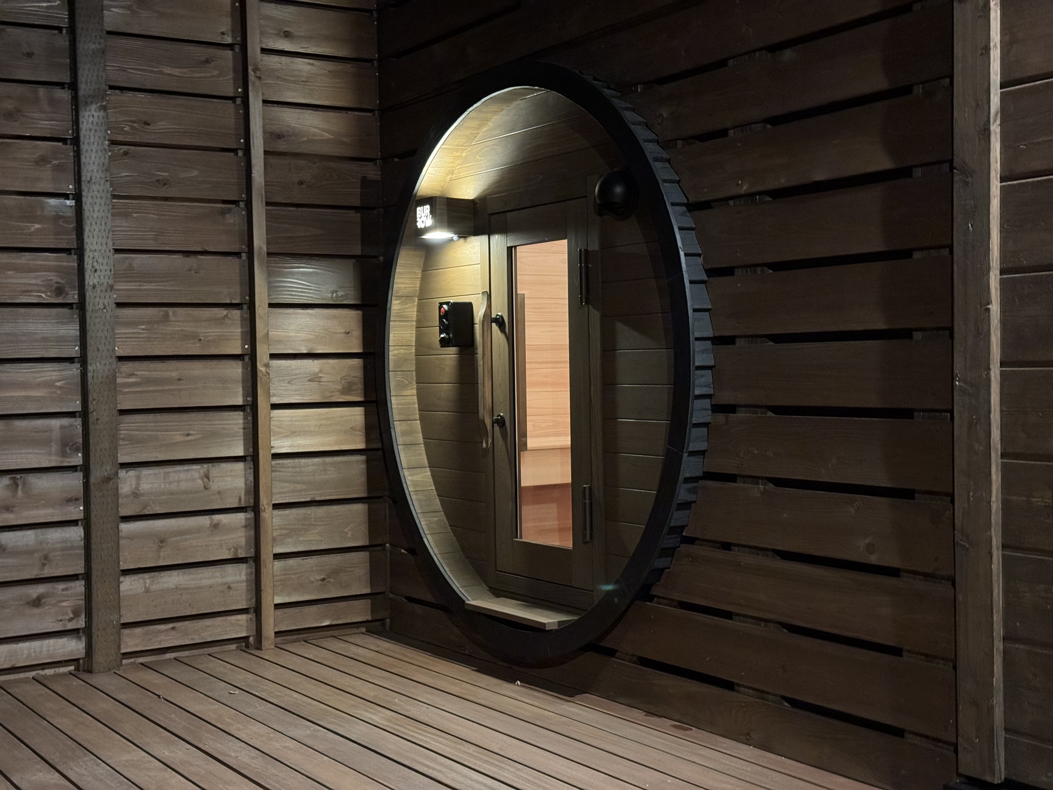 檜のバレルサウナ