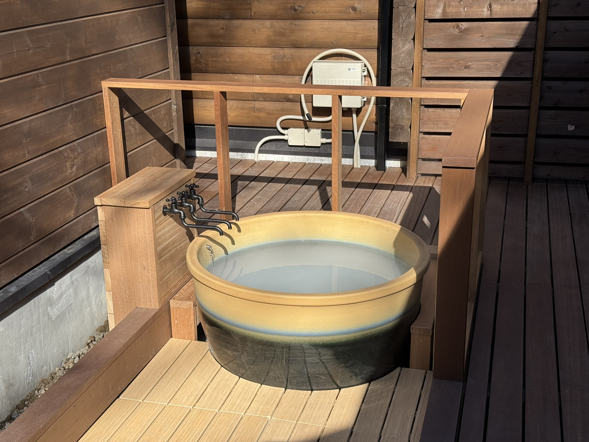 信楽焼の露天風呂