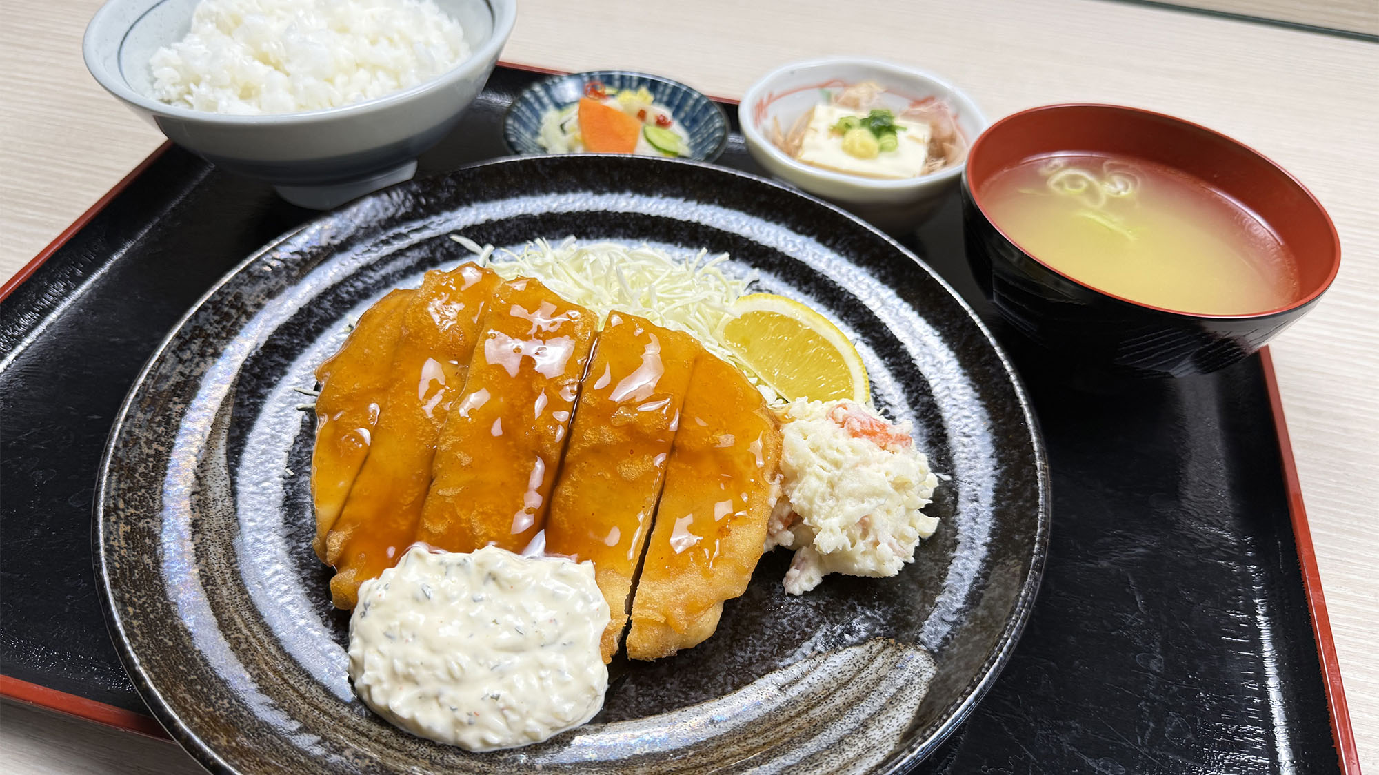 夕食（有料定食）チキン南蛮