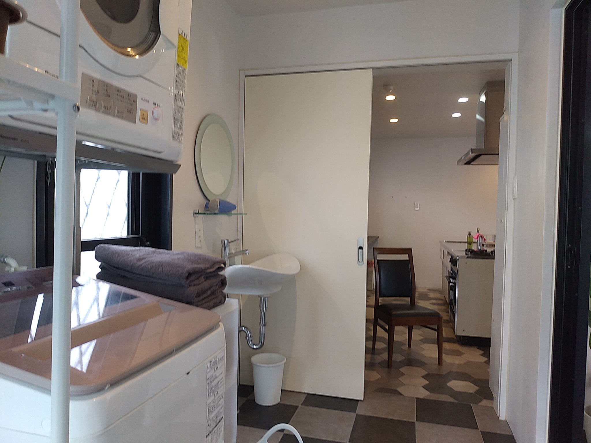 脱衣スペース（洗濯機・乾燥機）