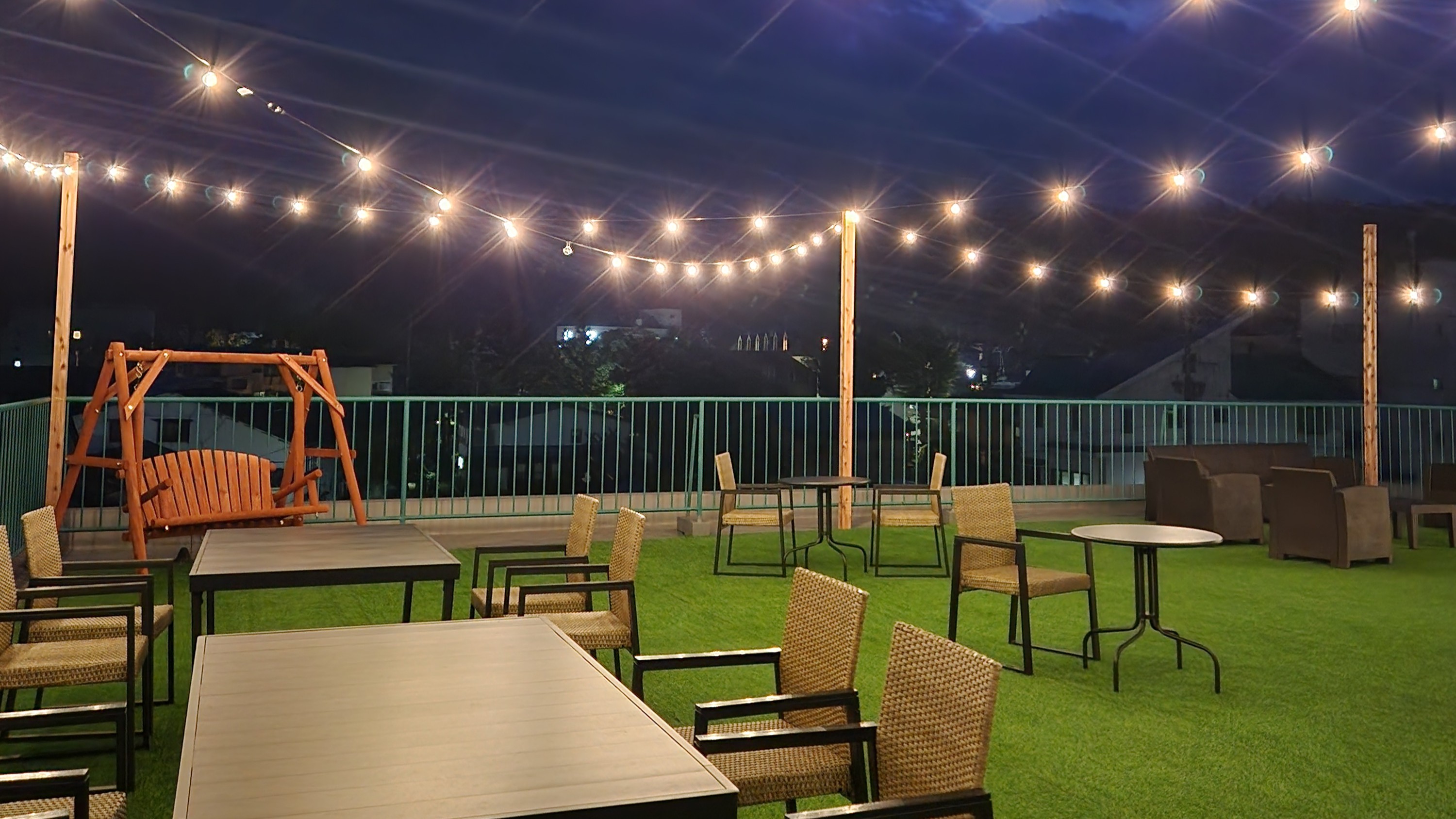Summit Terrace　