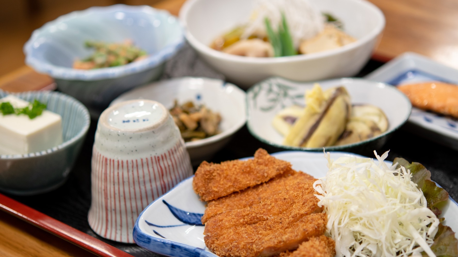 【夕食・朝食付】全室Wifi完備！家庭的な夕食・朝食付プラン