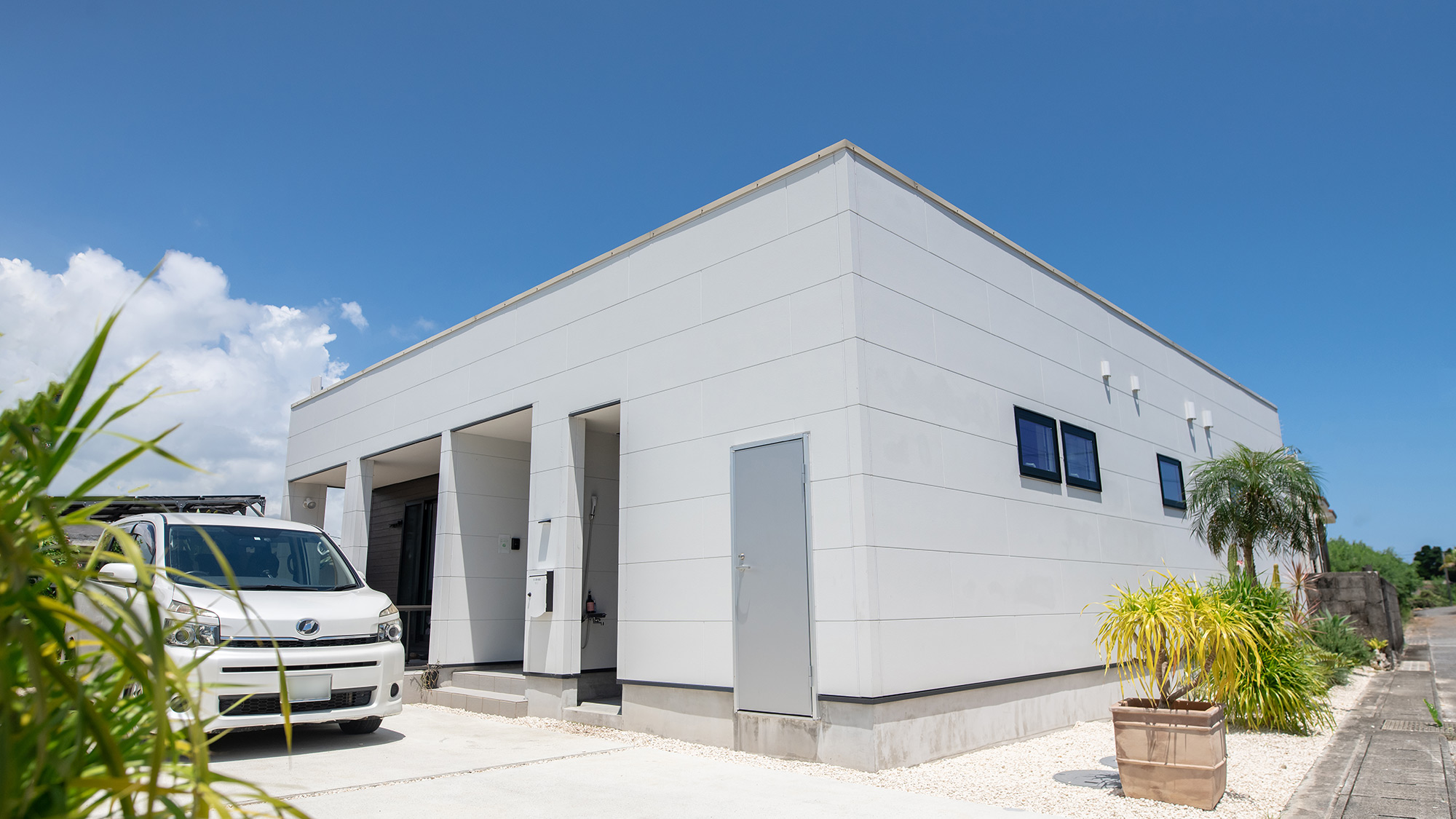 ・【外観】ご家族やご友人とのんびり過ごせる新築広々75平米の一棟貸切です