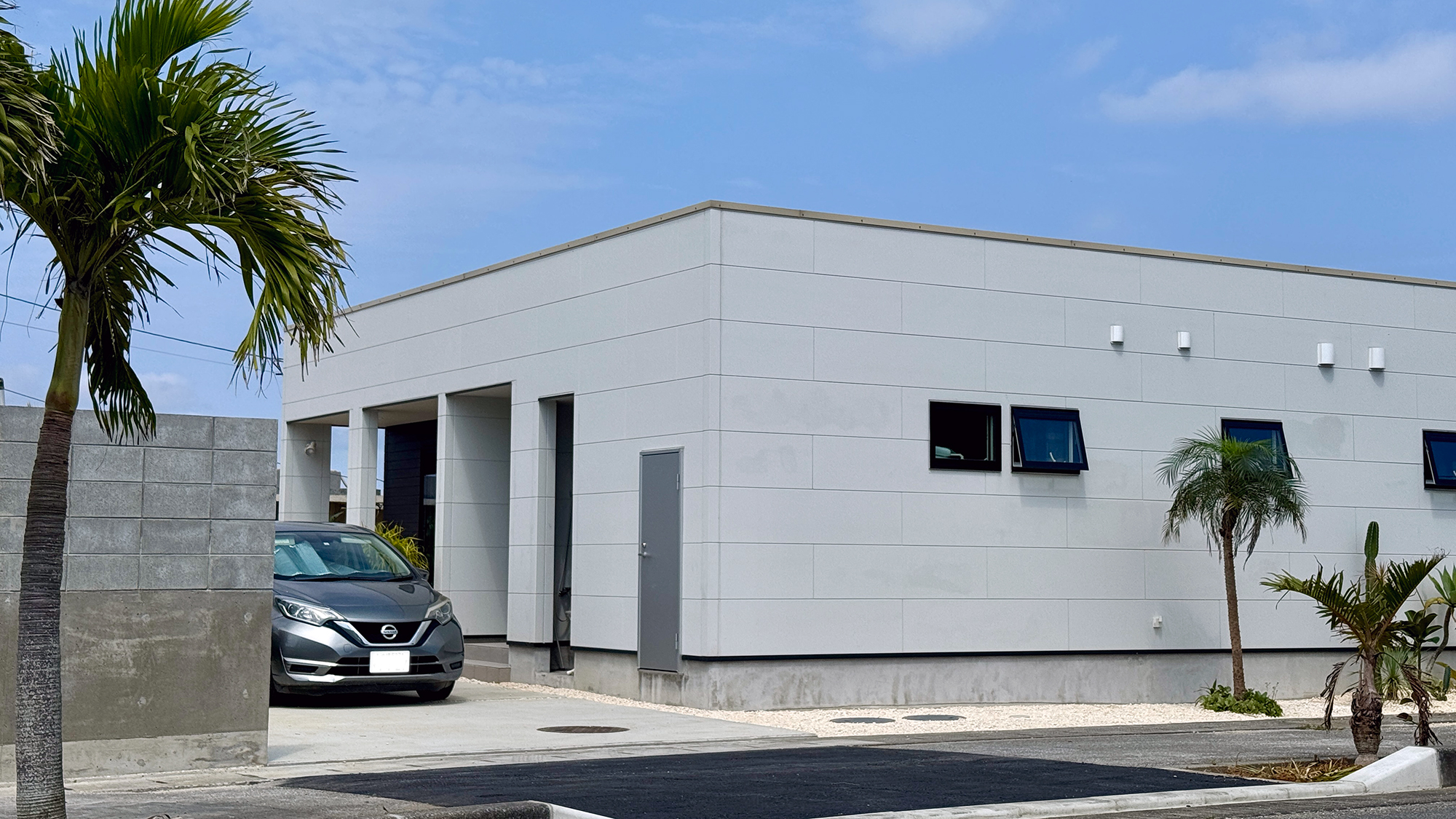 ・【Koahome】新築開業のゆったり75平米の一棟貸切　敷地内駐車場（1台分）も完備しております