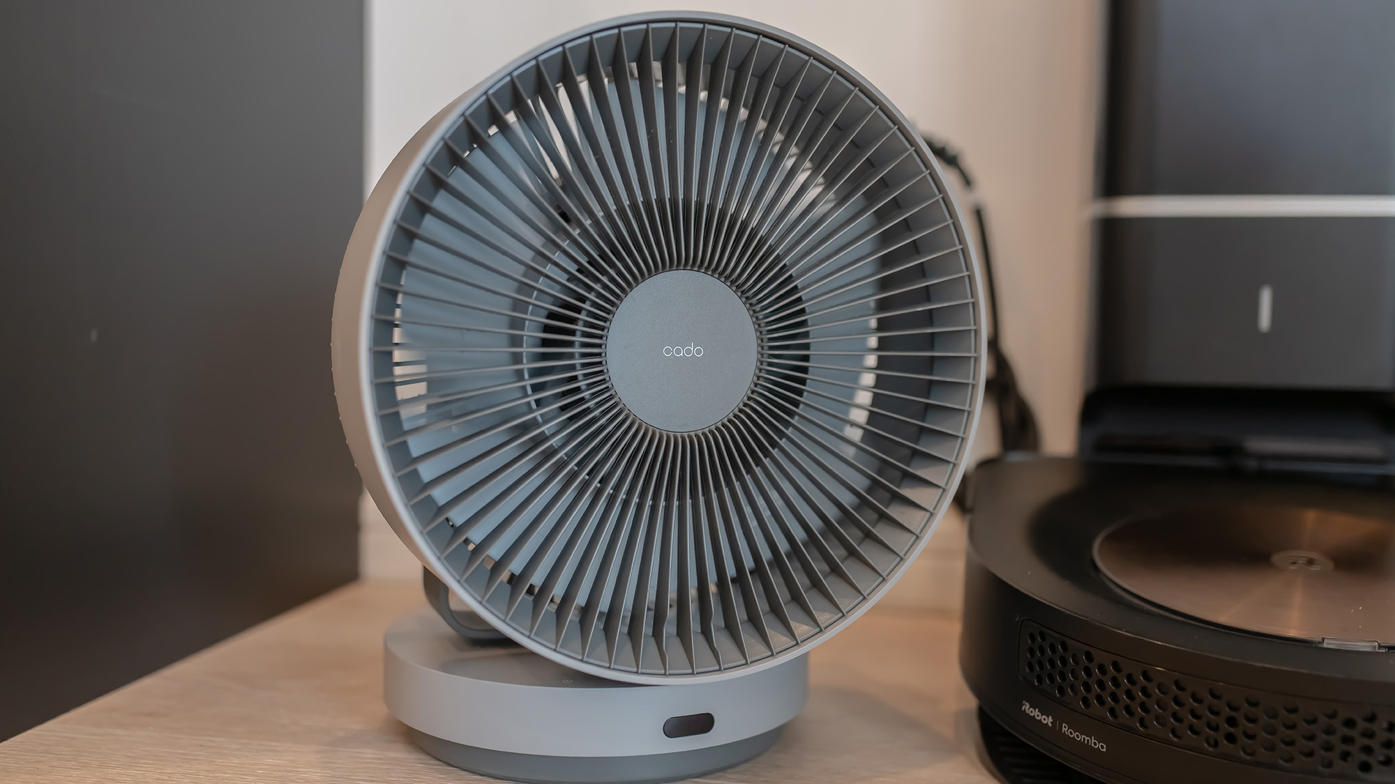 ・【設備】cado 除菌サーキュレーター。心地よい空気をつくる風で快適に滞在していただけます