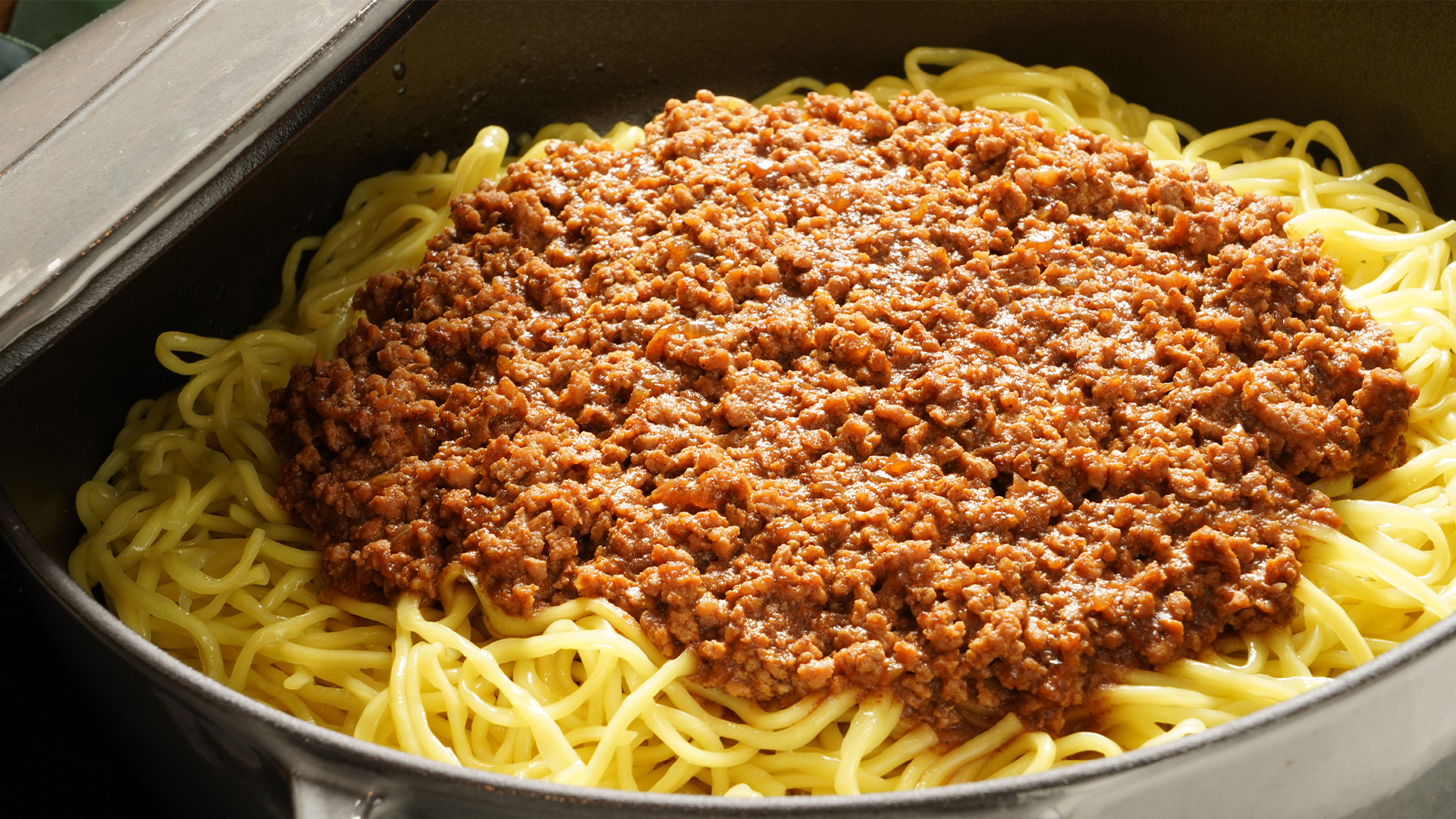 広島汁なし担々麺