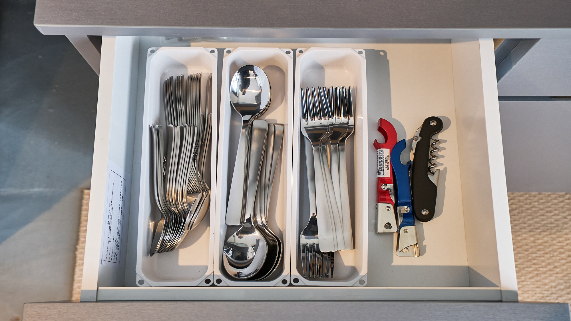 キッチンカトラリーも充実♪