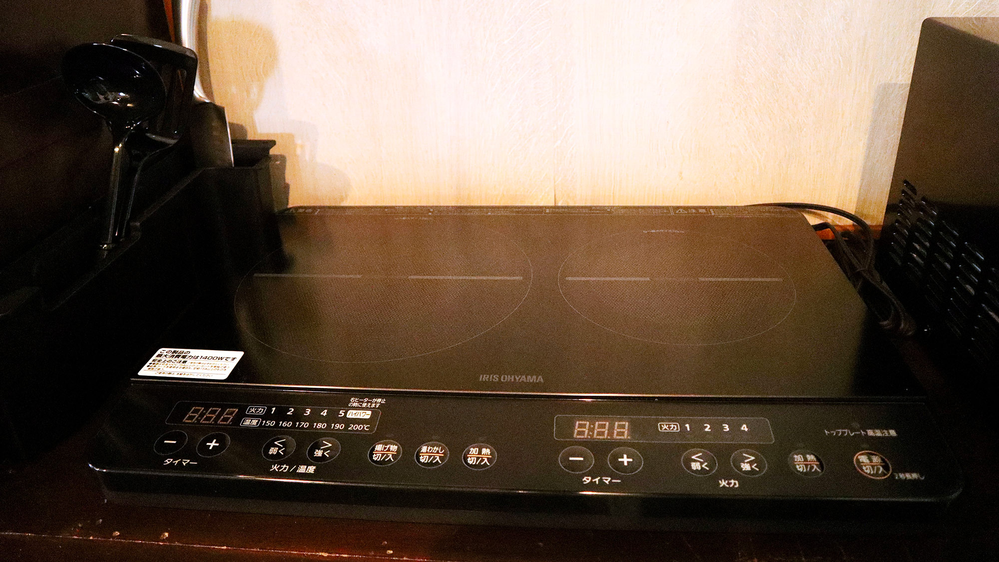 ・【キッチン】2口のIHコンロで、おつまみから本格的なお食事まで。料理の幅が広がります