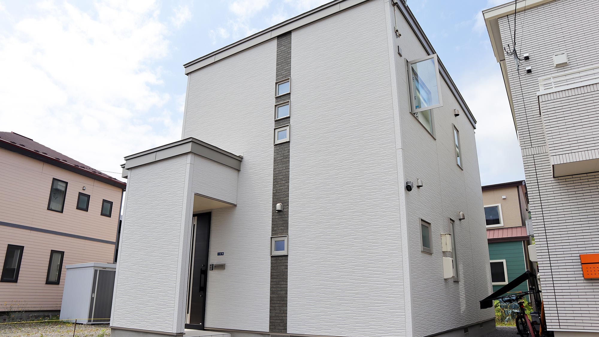 ・【外観】3LDKの間取り。キッチンやドラム式洗濯乾燥機、掃除機完備で長期滞在でも快適です