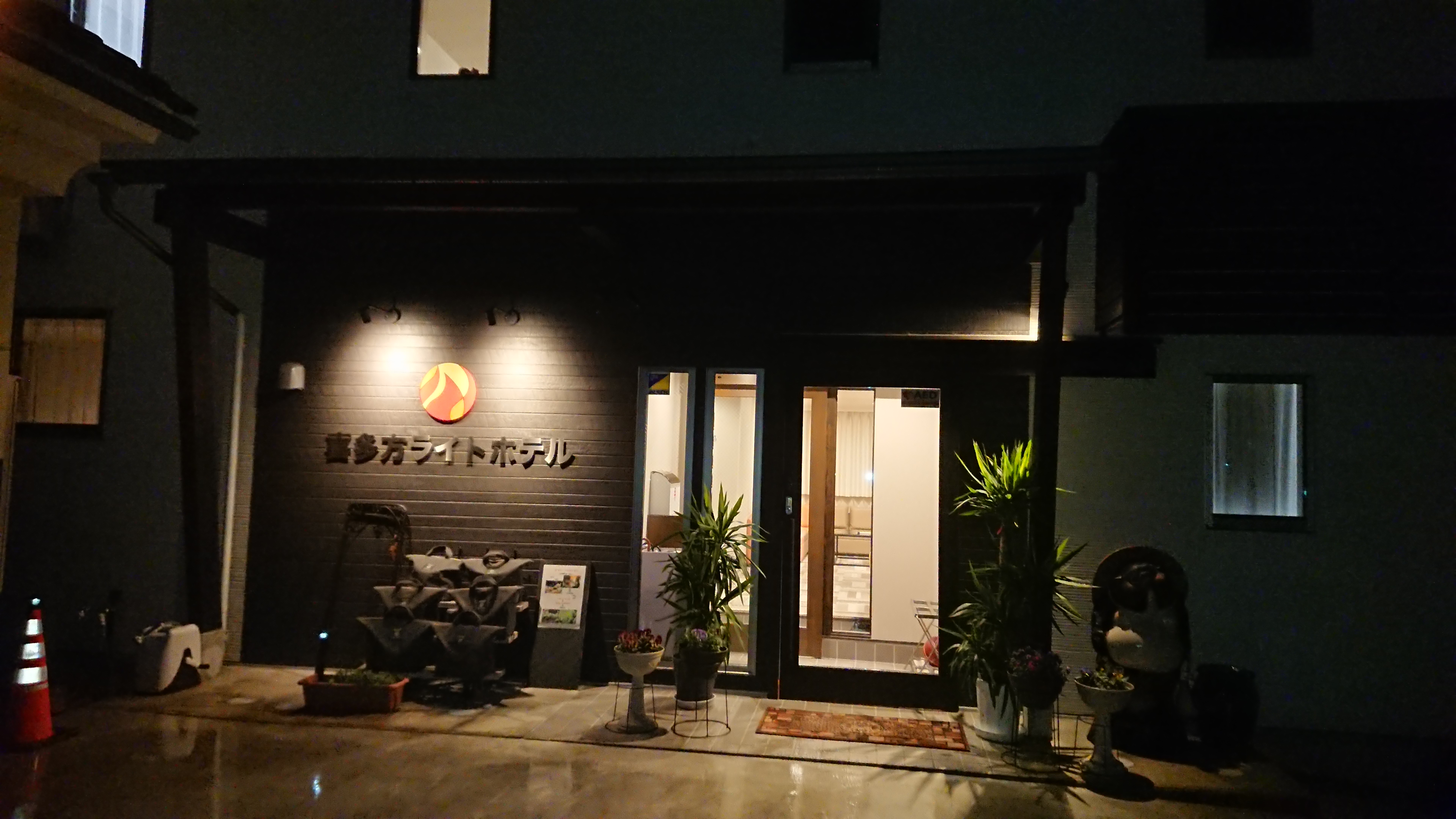 ホテルのエントランス