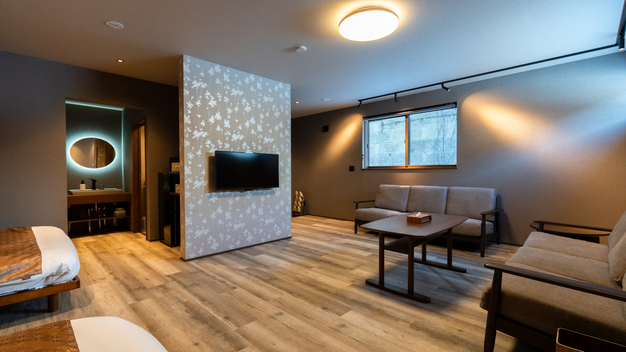 R1◆TVはNetflixやhulu、YouTubeなどのネットTVもお楽しみいただけます。