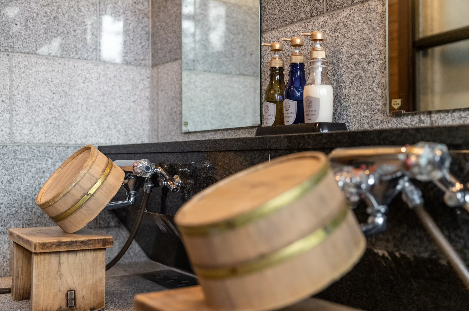 白馬天然水での貸し切りファミリーバス