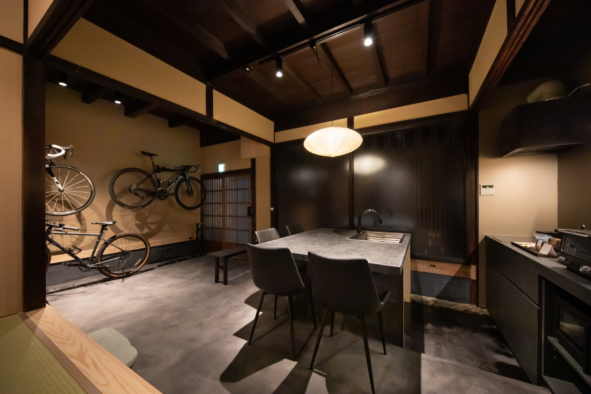 1階 土間スペース