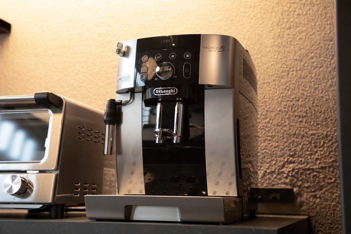 デロンギ社製のコーヒーマシン