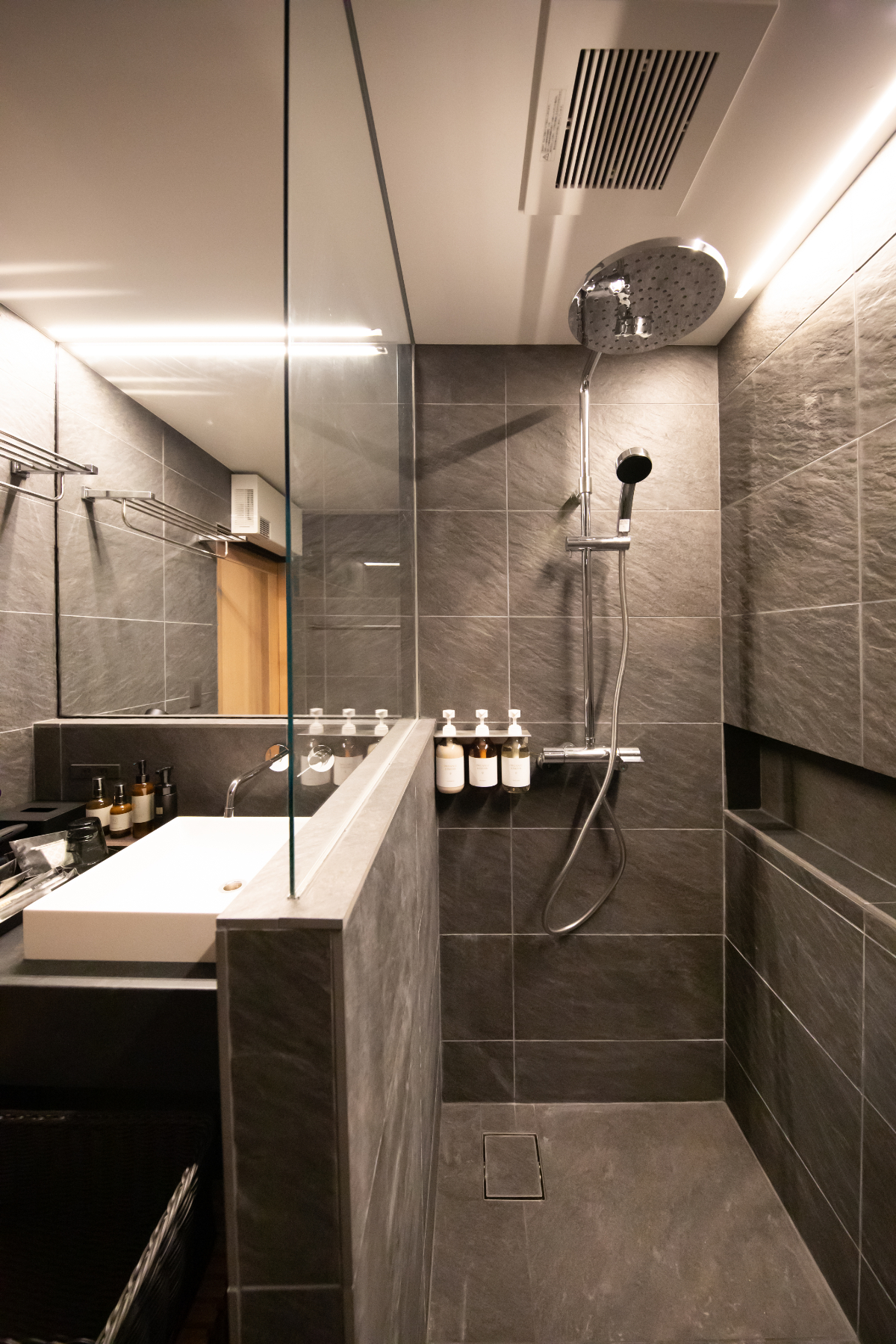 シャワールーム