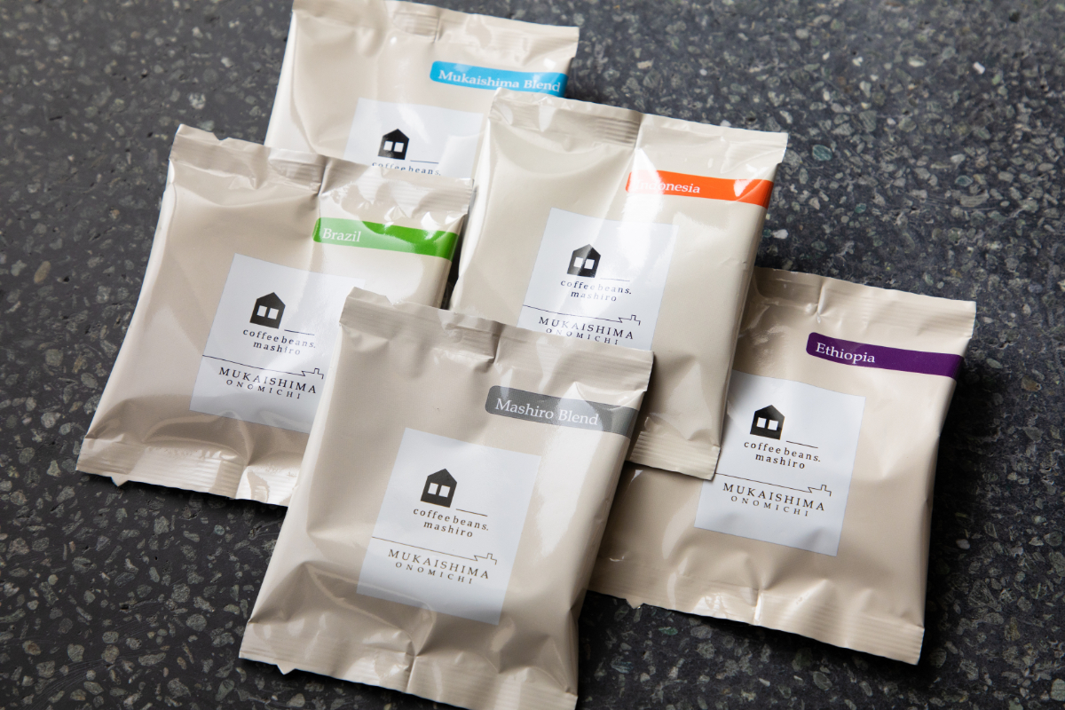 ティーバッグ式のコーヒーバッグ