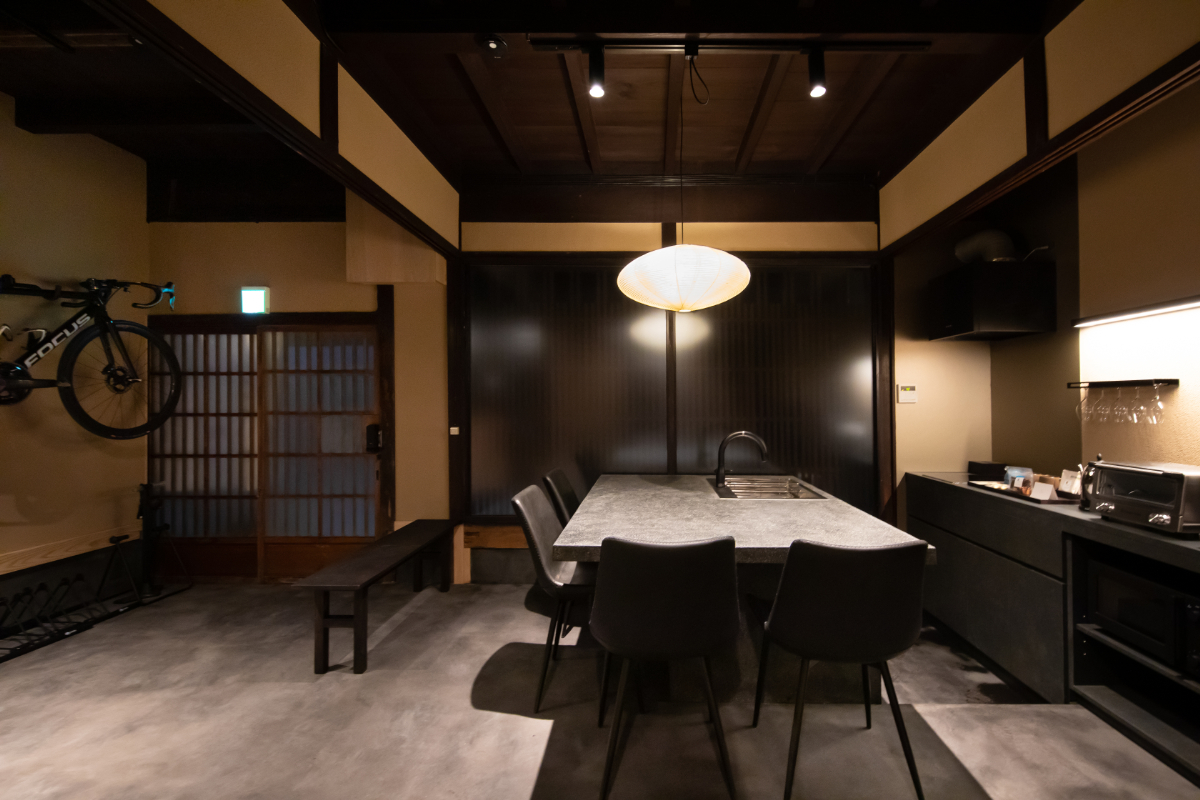 1階 土間スペース