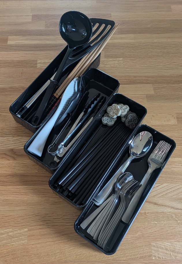 お箸やフォークなど