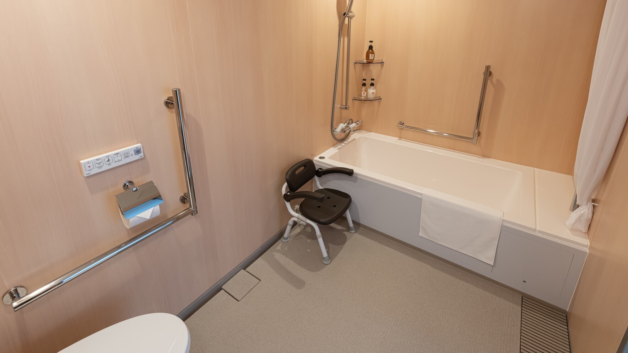 【１室限定】【ユニバーサルツイン】 広々としたゆとりのあるツインルームです。 ユニットバス付