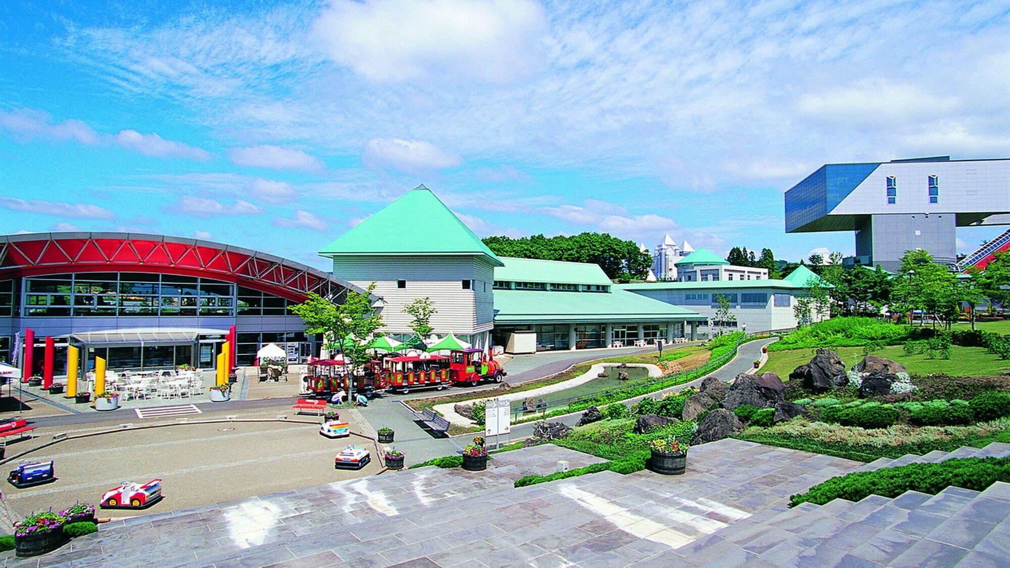 ■周辺観光｜雨の日も楽しめる『秋田ふるさと村』
