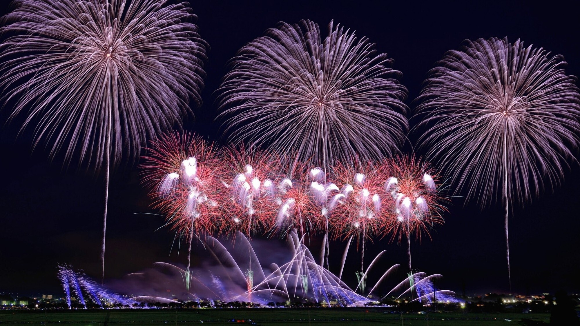 ■周辺観光｜日本三大花火大会『大曲の花火』