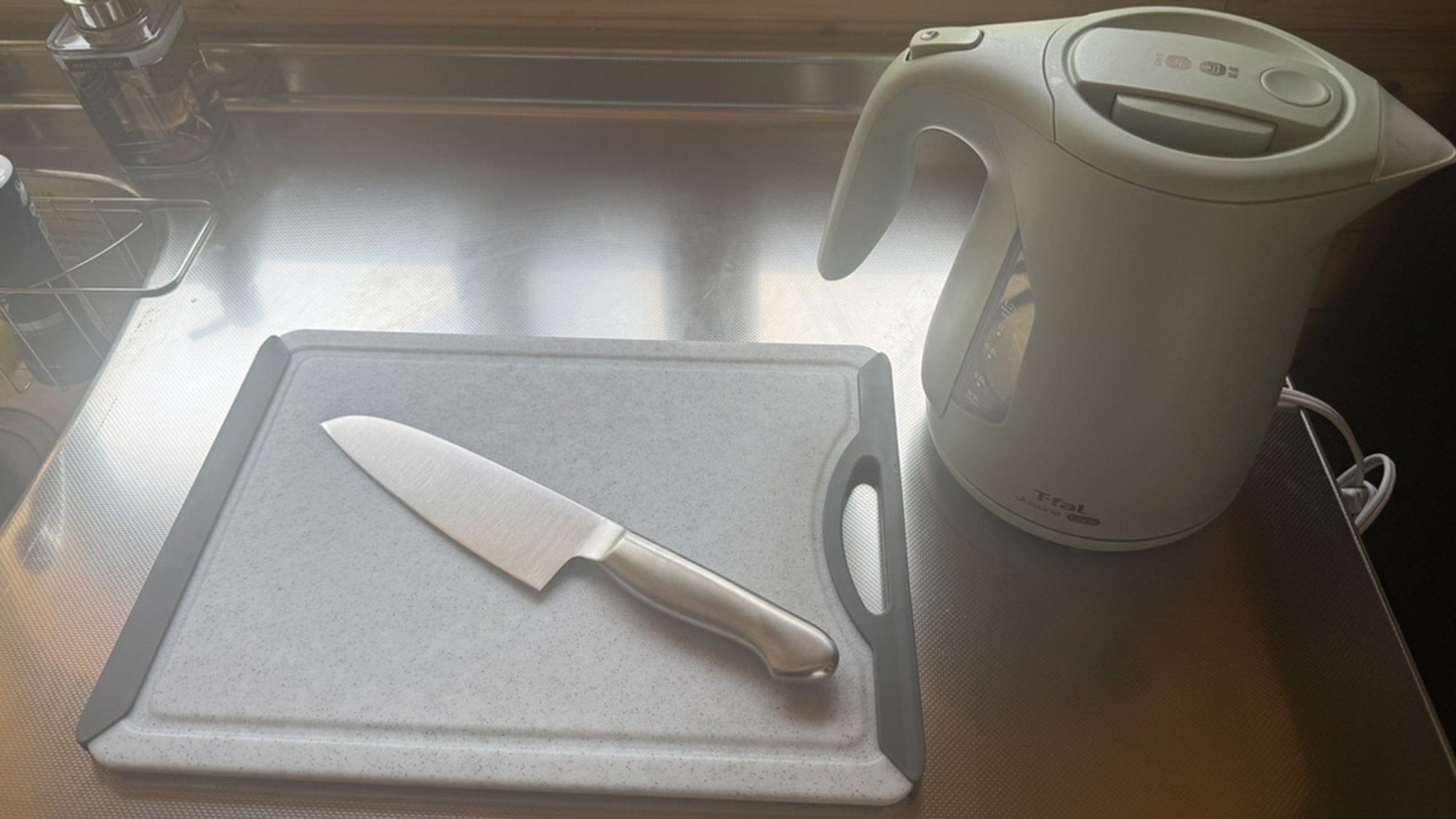 ・【調理器具】まな板、包丁を完備しております。BBQ用の食材を調理できます