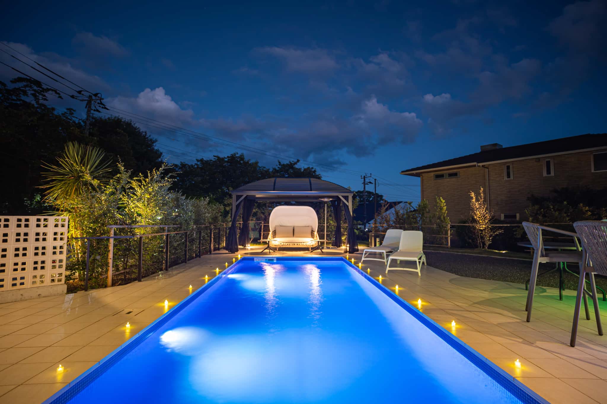 圧巻のプライベートナイトプール