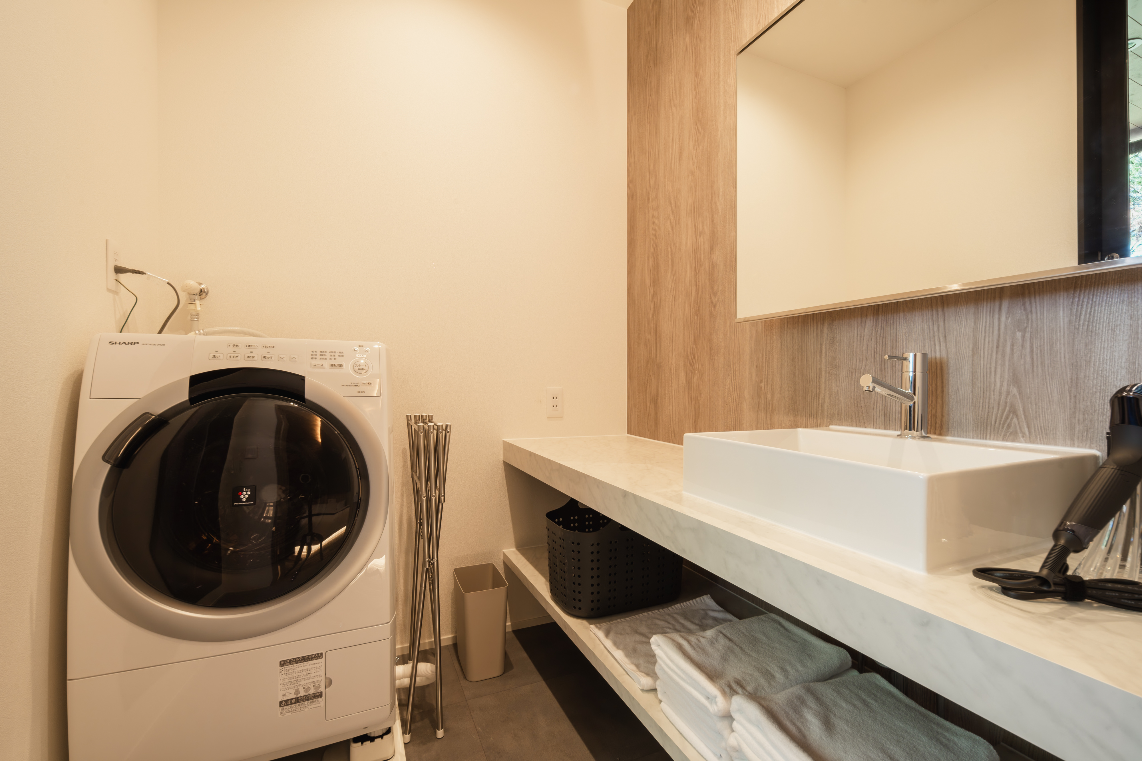 デラックストリプル　脱衣所