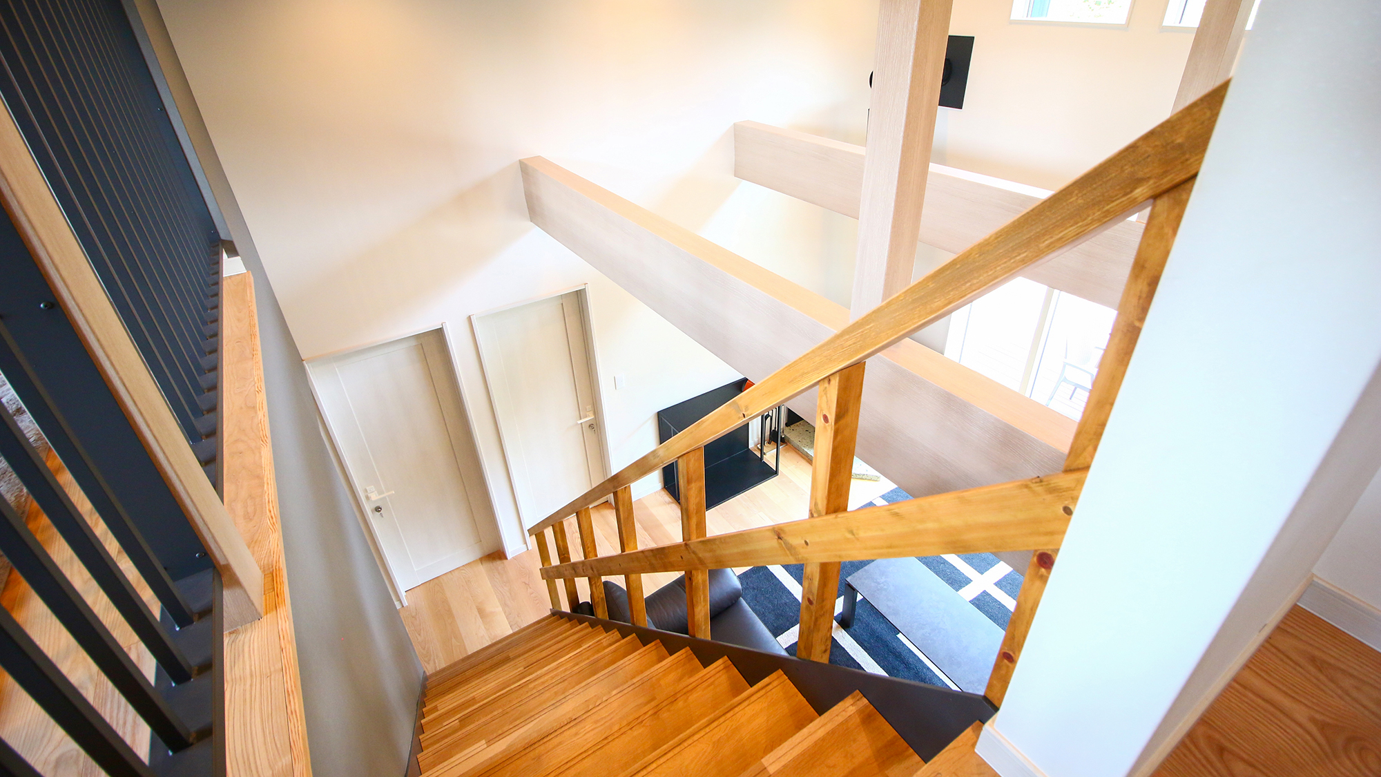 #ロフト　木の温もりと現代デザインを融合した快適な空間です