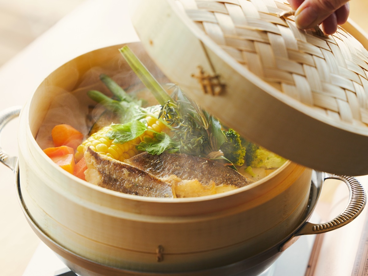 【GWプラン】≪5/2〜5限定≫ゆったり味わう温かな夕食と、山景色に包まれる朝時間＜薬膳鍋★+朝食＞