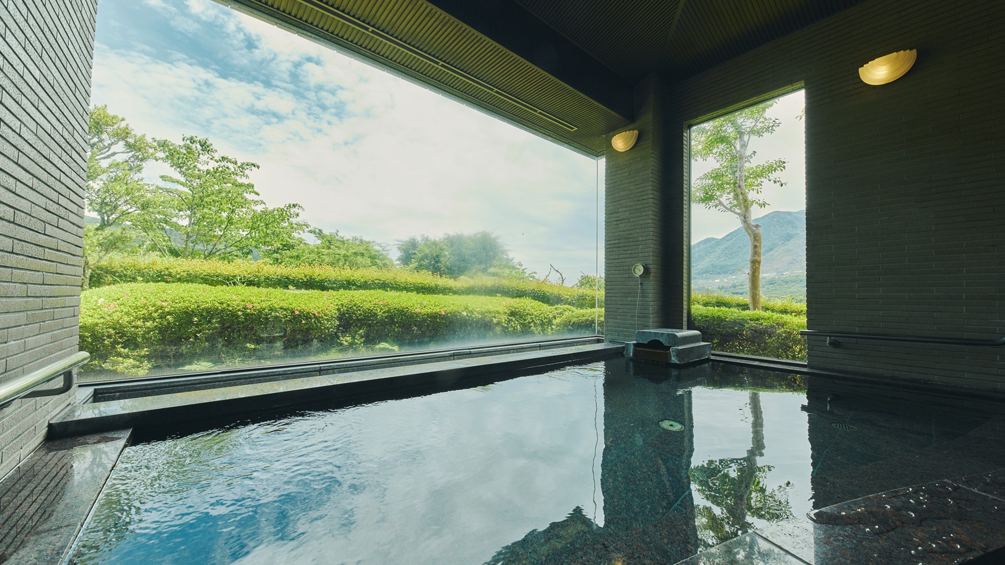 【大浴場】「箱根十七湯」のひとつ、仙石原温泉