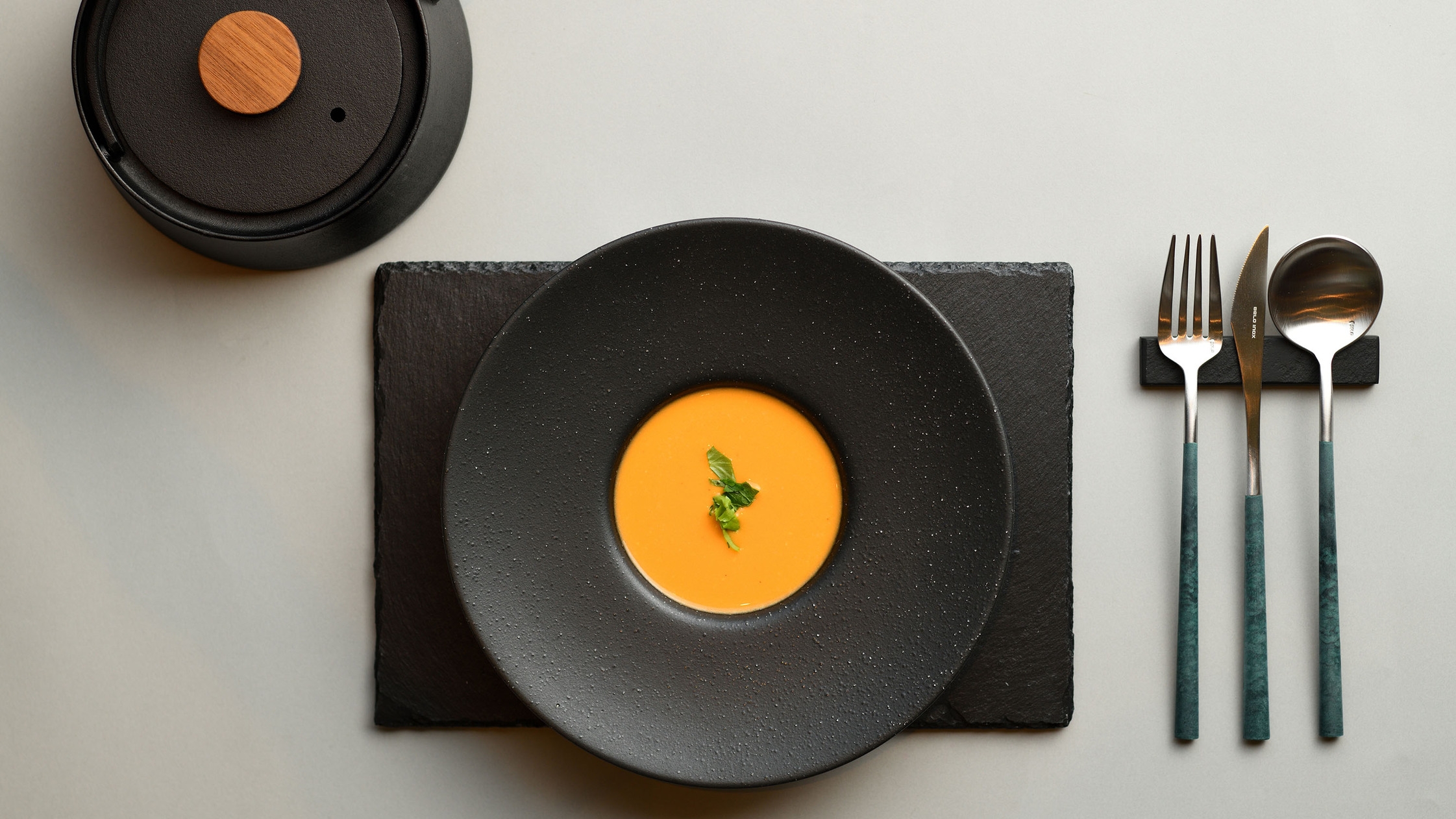 夕食はレストランで優雅に【春限定・季節のコース】北陸の幸「鮑＆甘海老＆厳選和牛」のぜいたく尽くし！