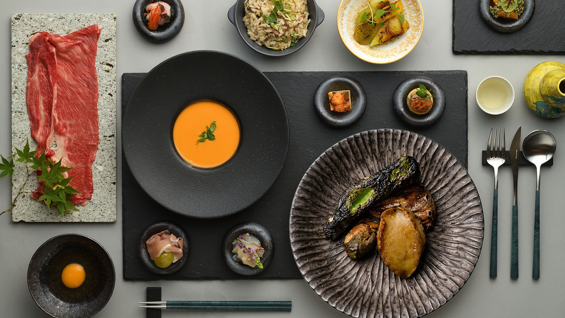 夕食はレストランで優雅に【春限定・季節のコース】北陸の幸「鮑＆甘海老＆厳選和牛」のぜいたく尽くし！