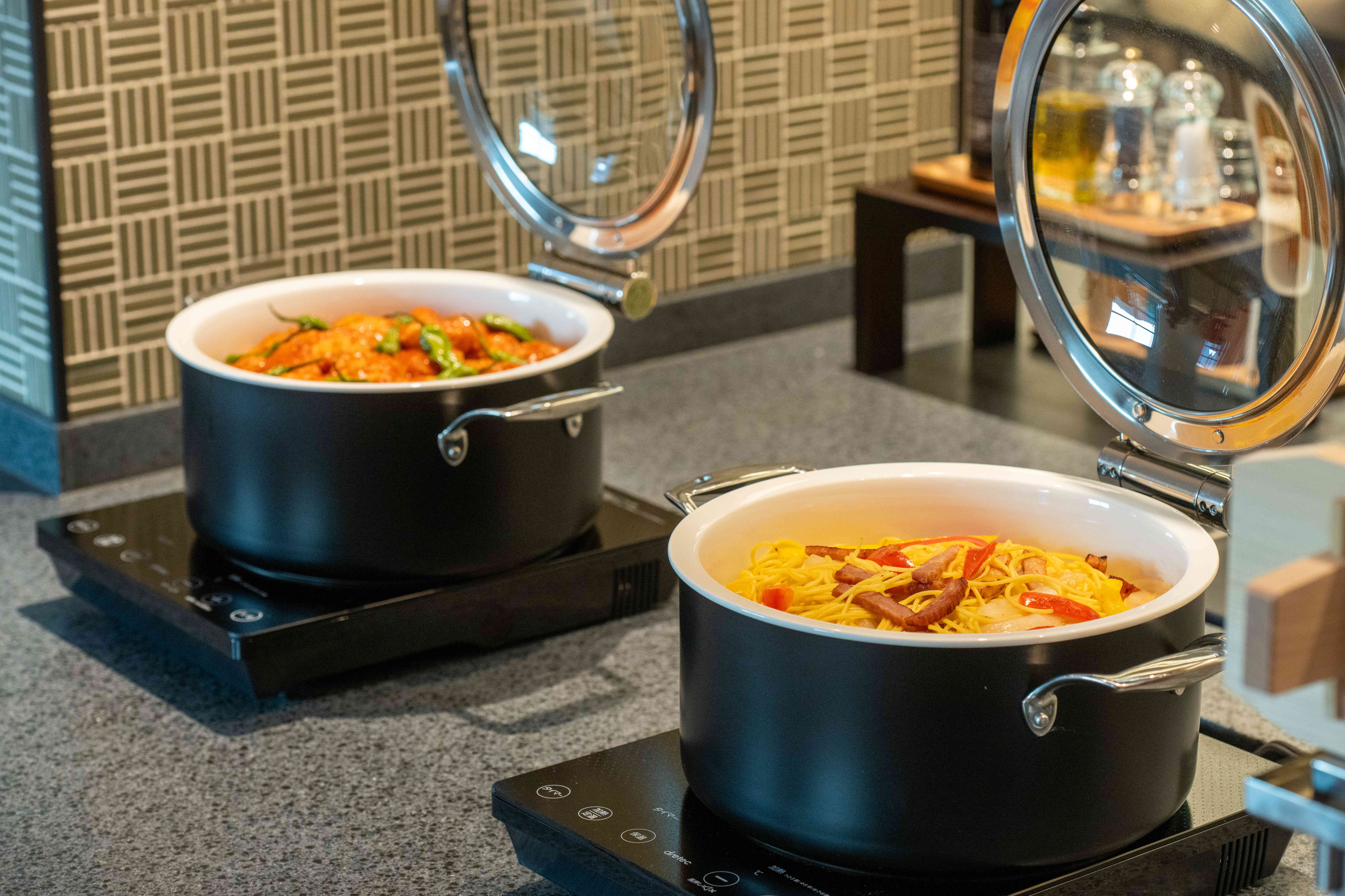 夕食ビュッフェ　提供例