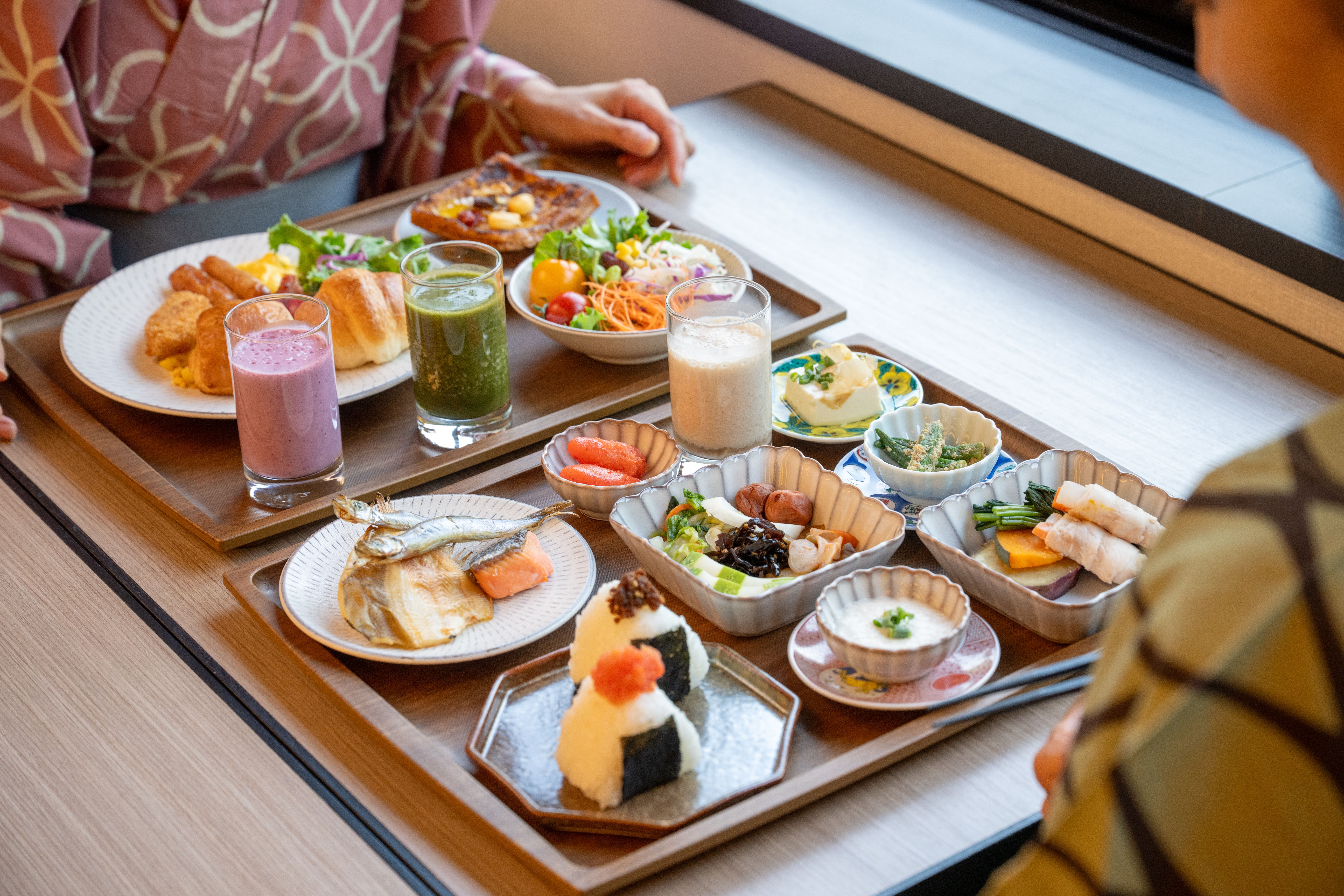 朝食ビュッフェ　イメージ