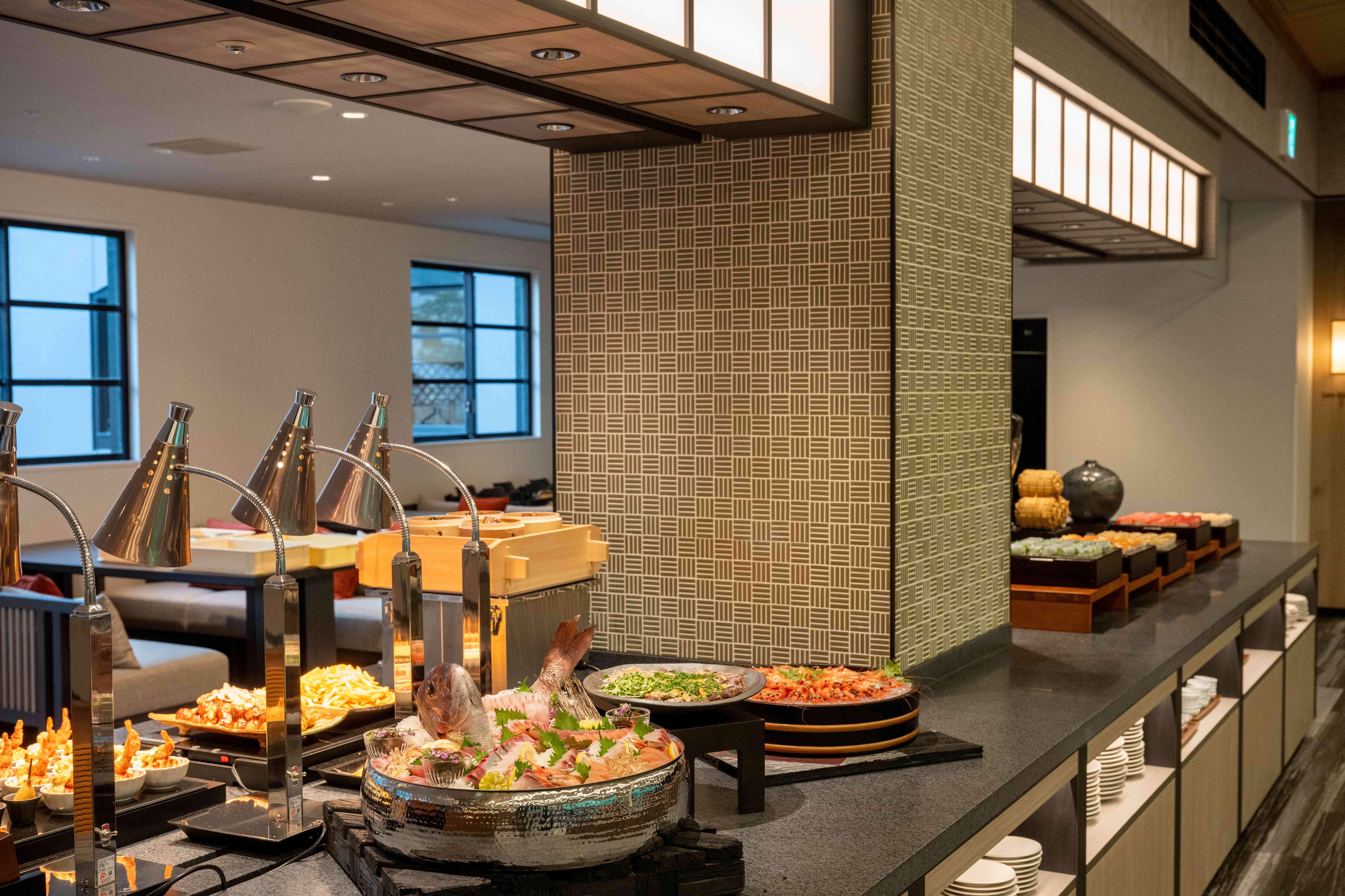 夕食ビュッフェ　提供例