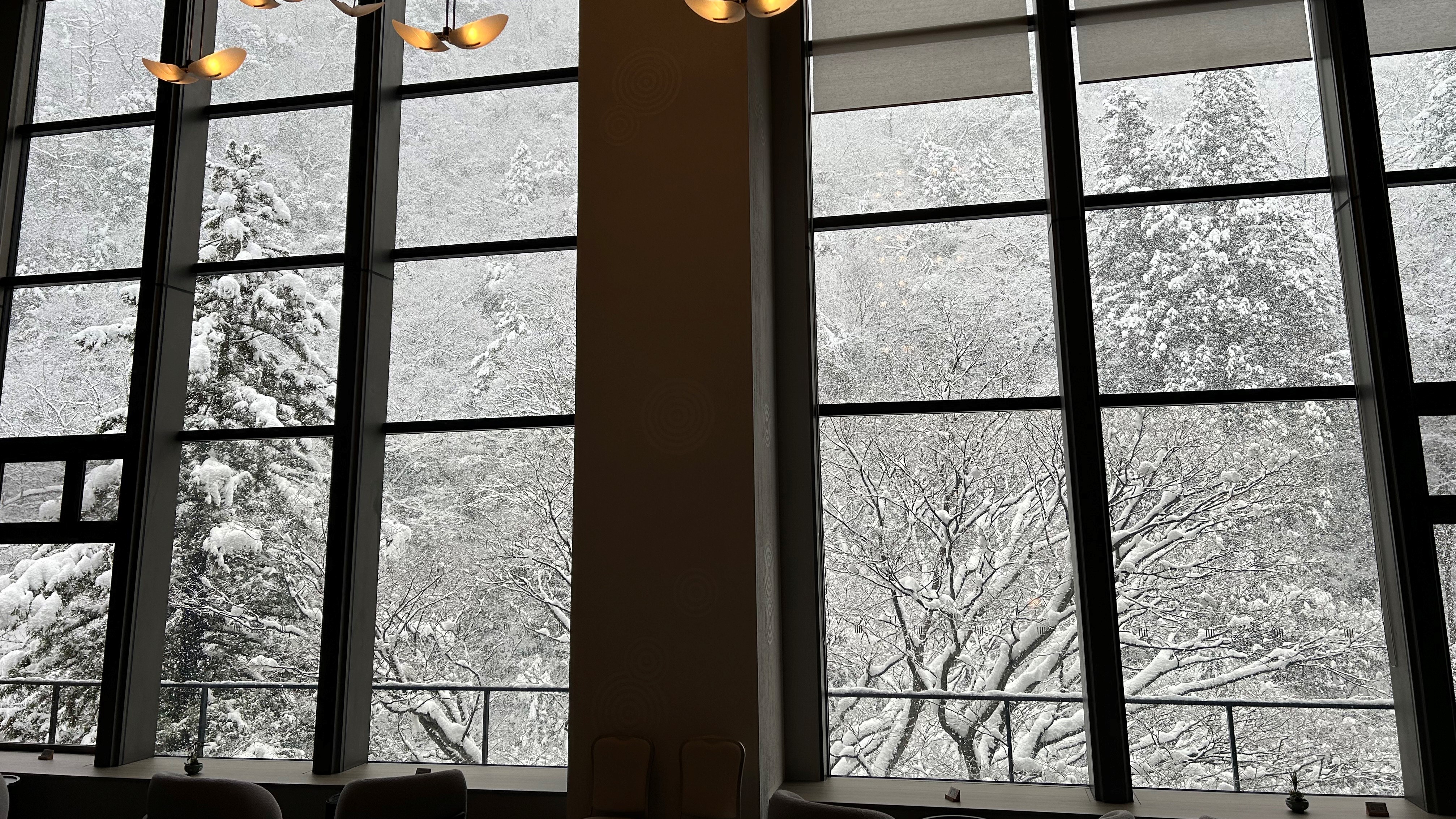 ロビーラウンジ（雪景色）