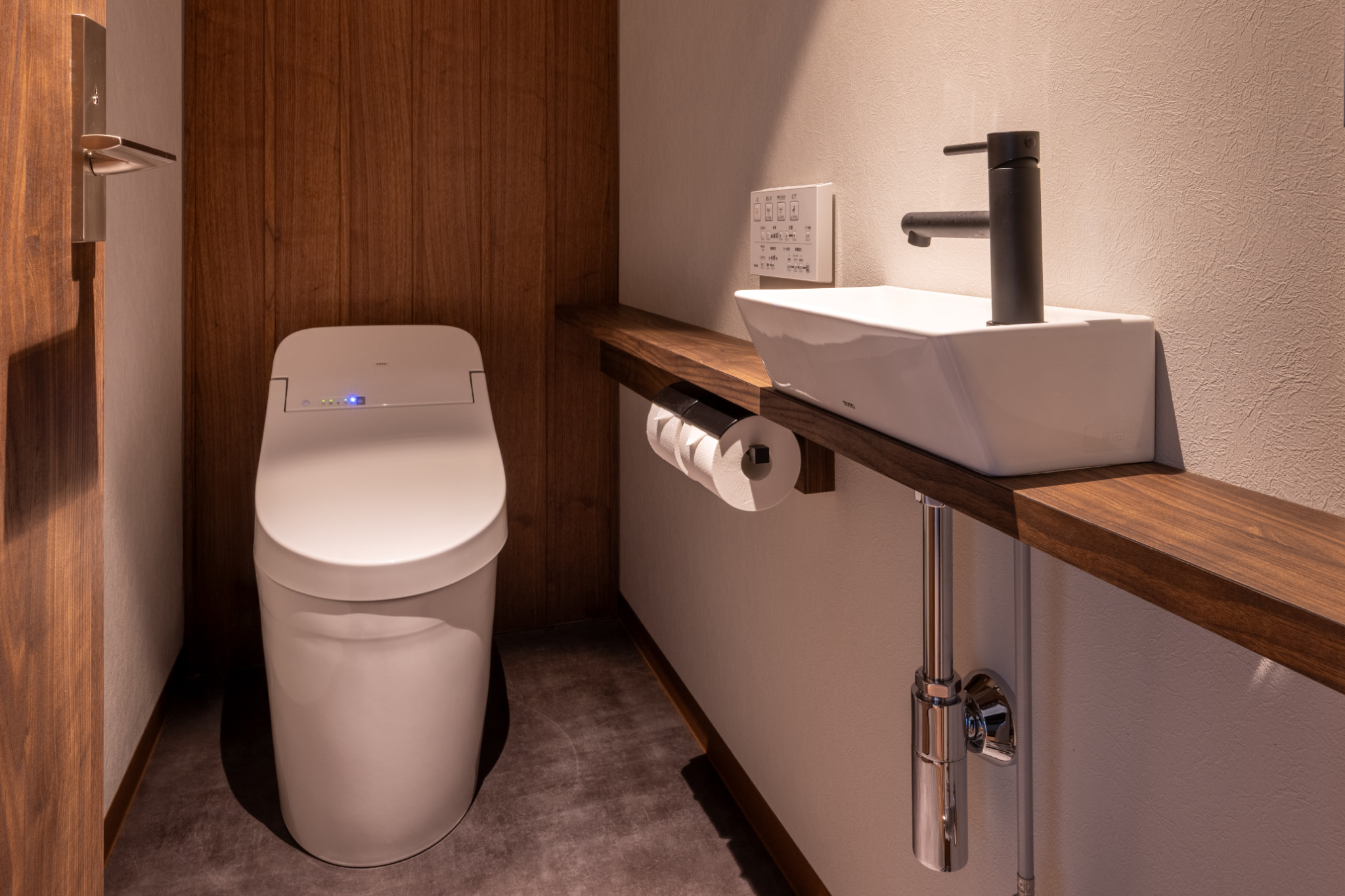 客室　スイート　トイレ