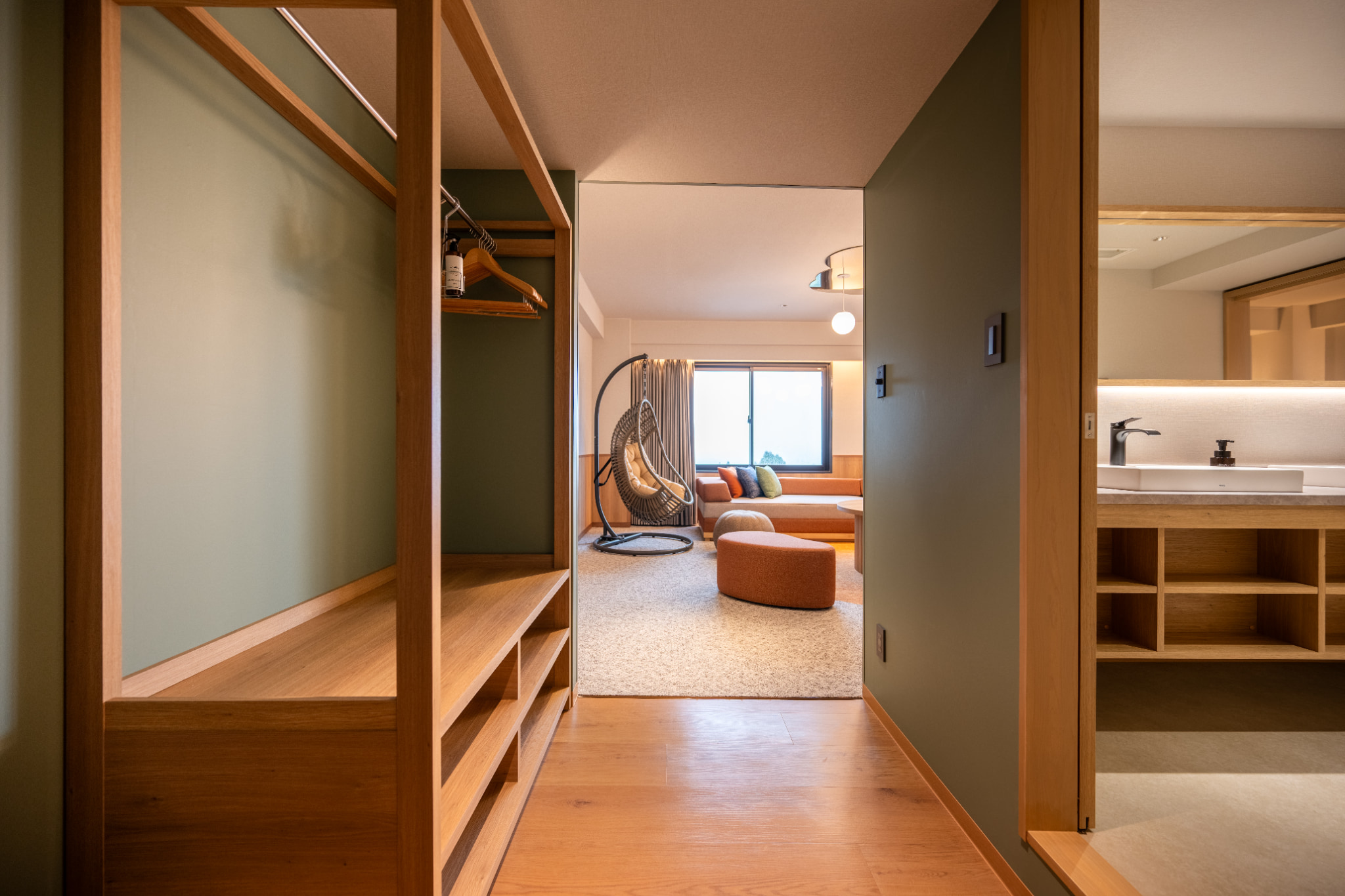 ファミリールーム空　客室内